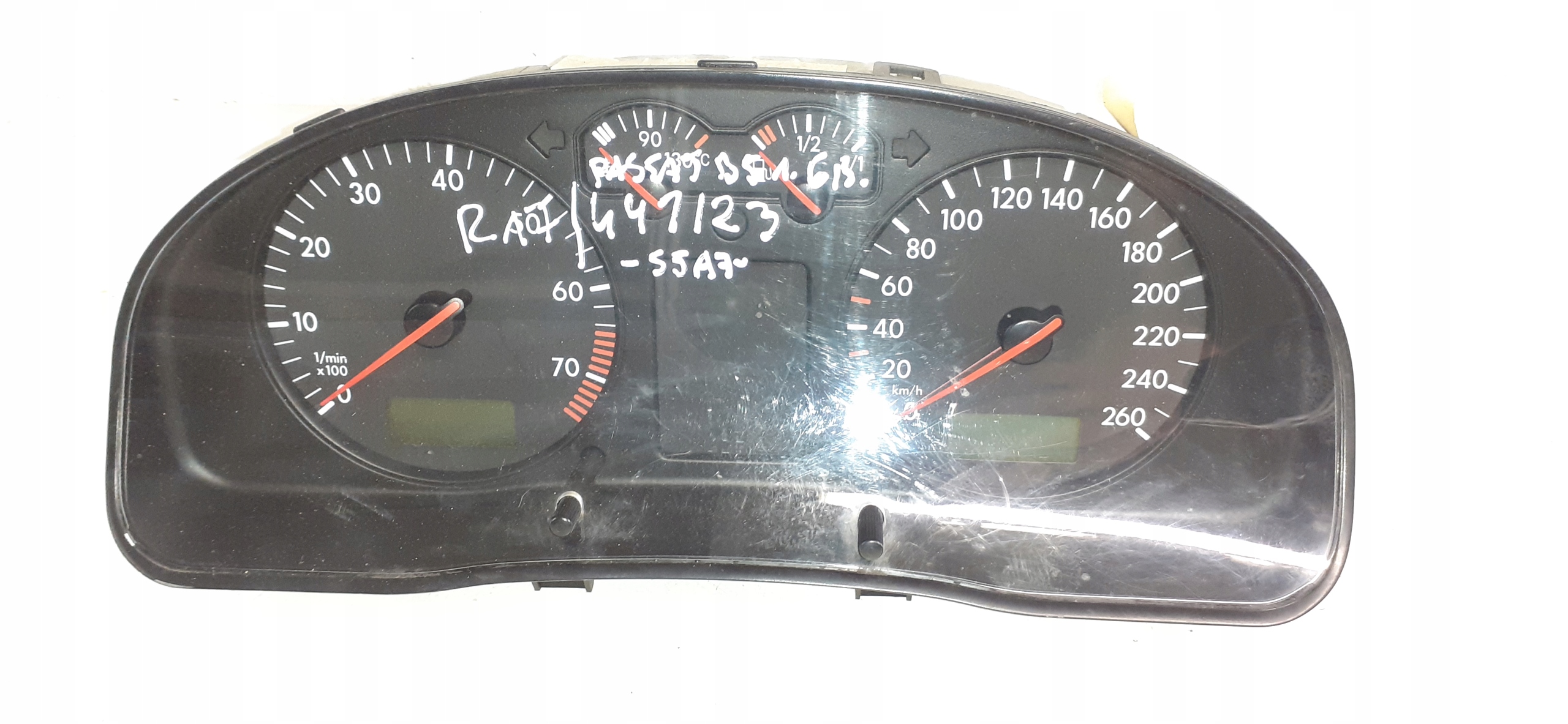 dials VW PASSAT B5 1.6B 101KM 3B1919860