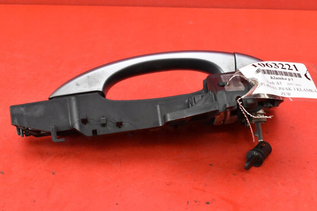 handle left front front KEYLESS LY7G 8T0837885A AUDI A5 8T COUPE 07-11