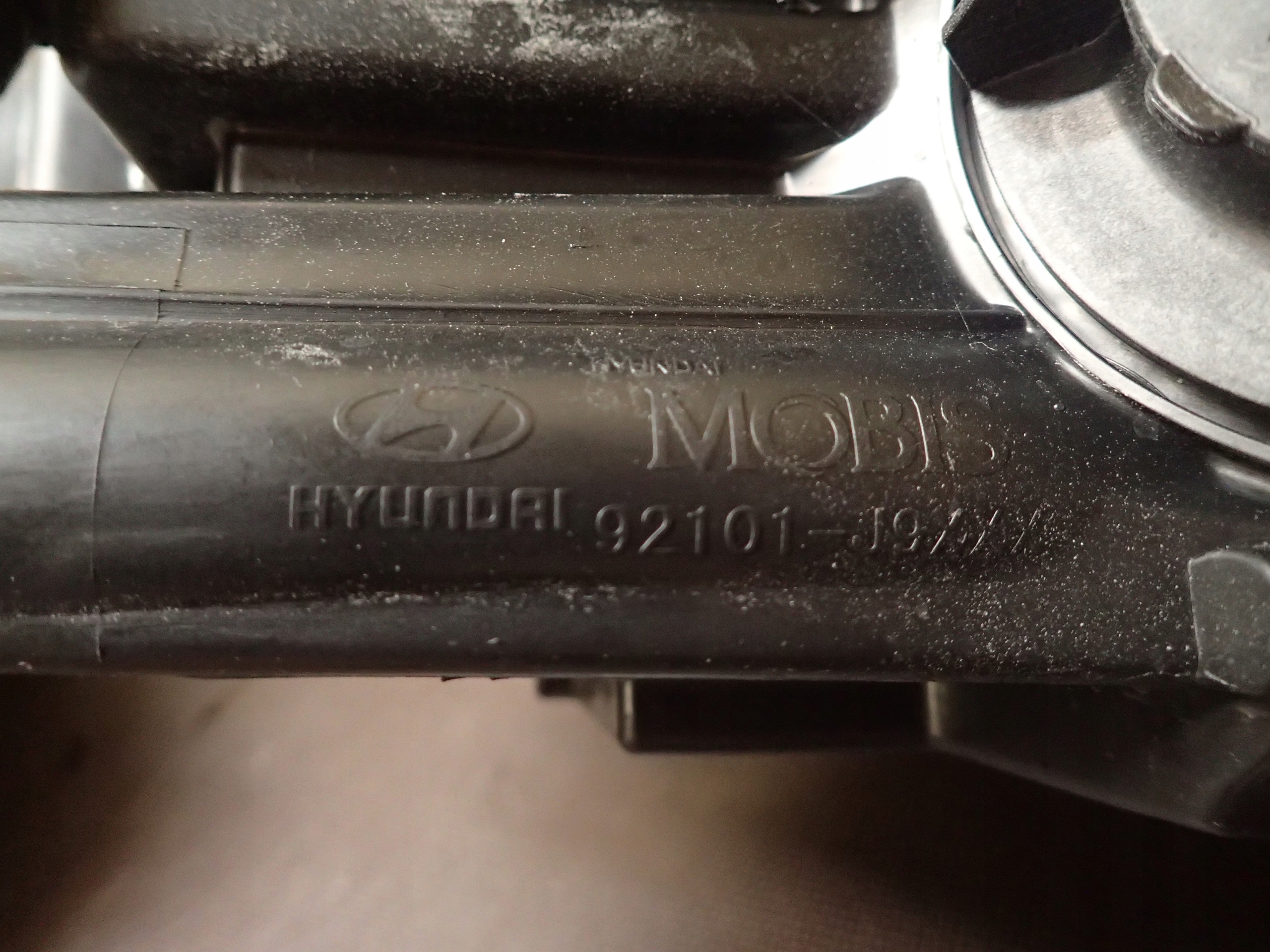 LAMPA LAMPY PRZÓD HYUNDAI KONA SOCZEWKA Producent części Hyundai OE