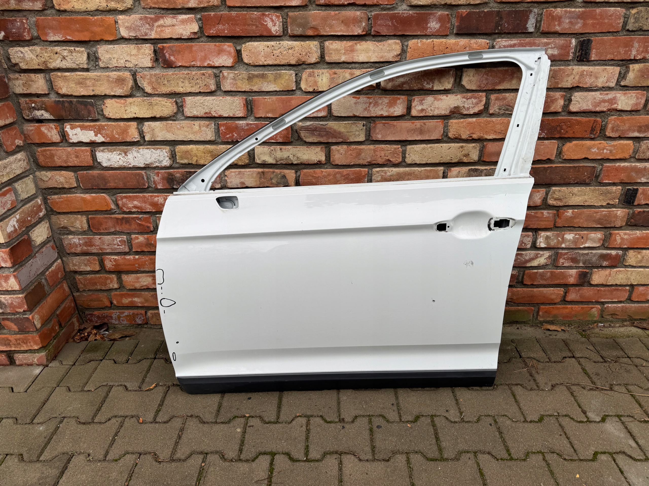 PASSAT B8 DRZWI PRZEDNIE LEWE GIEŁDA POZNAŃ