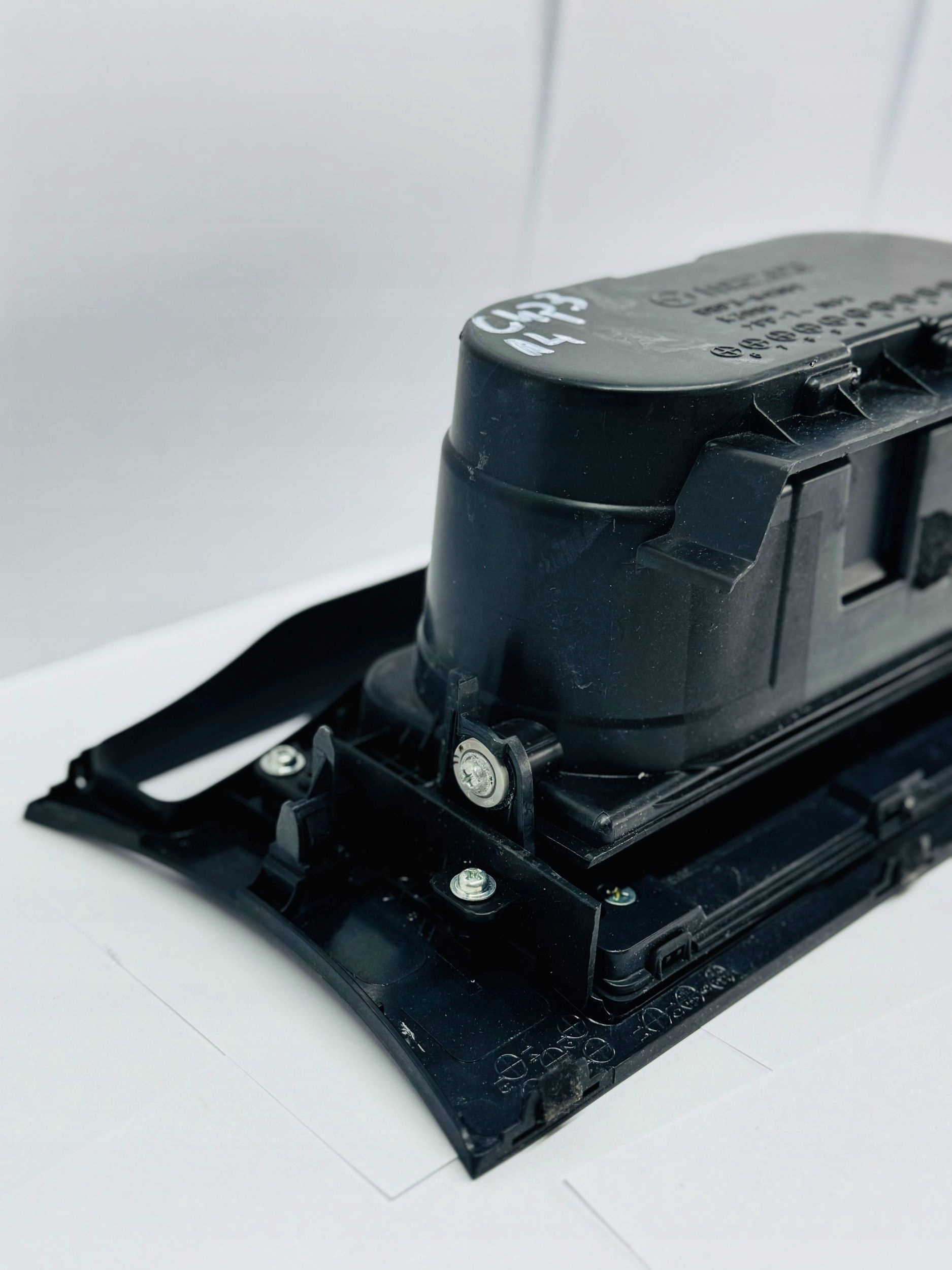 MAZDA 3 II BL bracket for KUBEK CUP HOLDER BBP364361