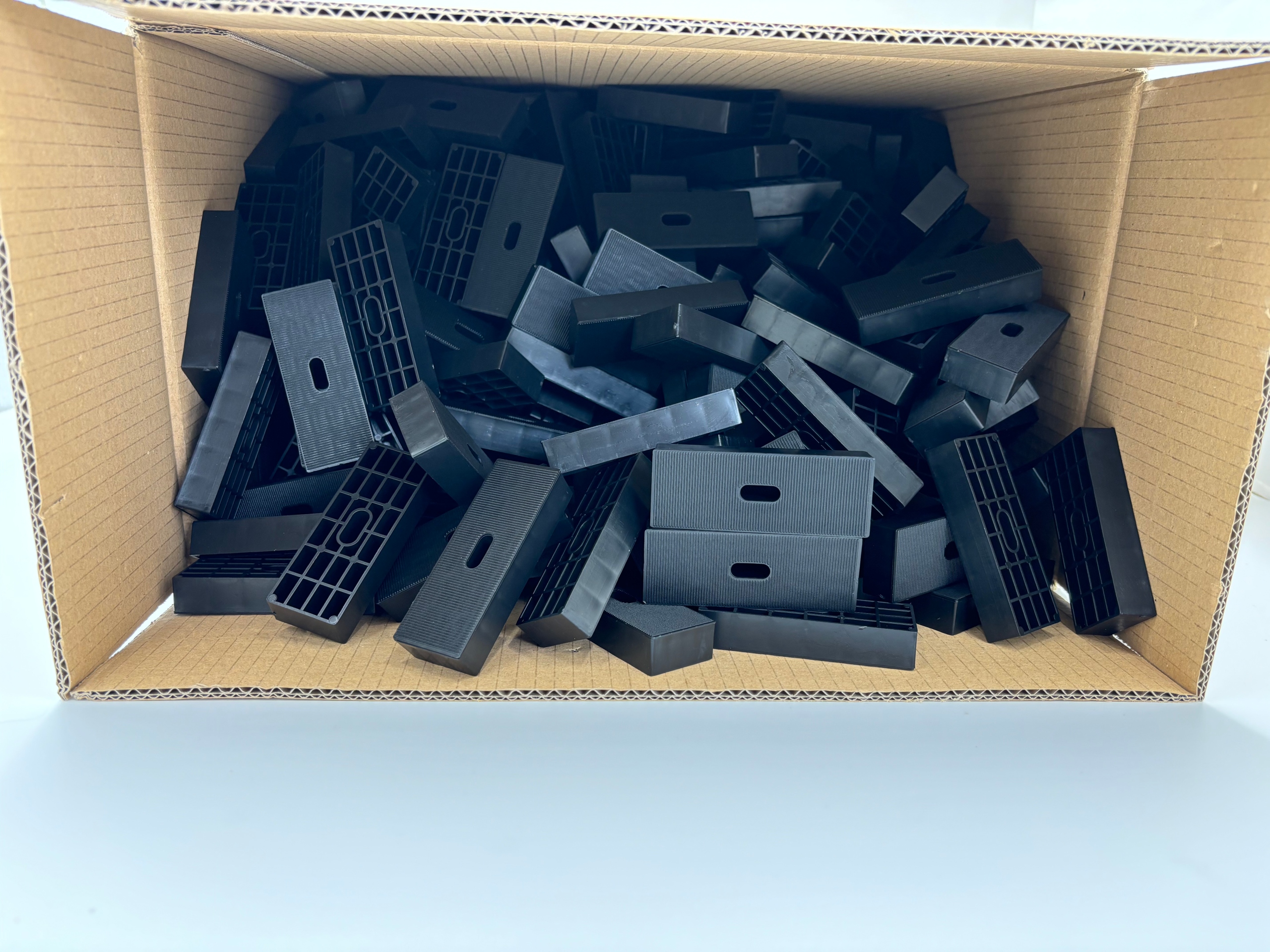 Montážní Podložky S Otvorem 15x30x80 mm 500 ks