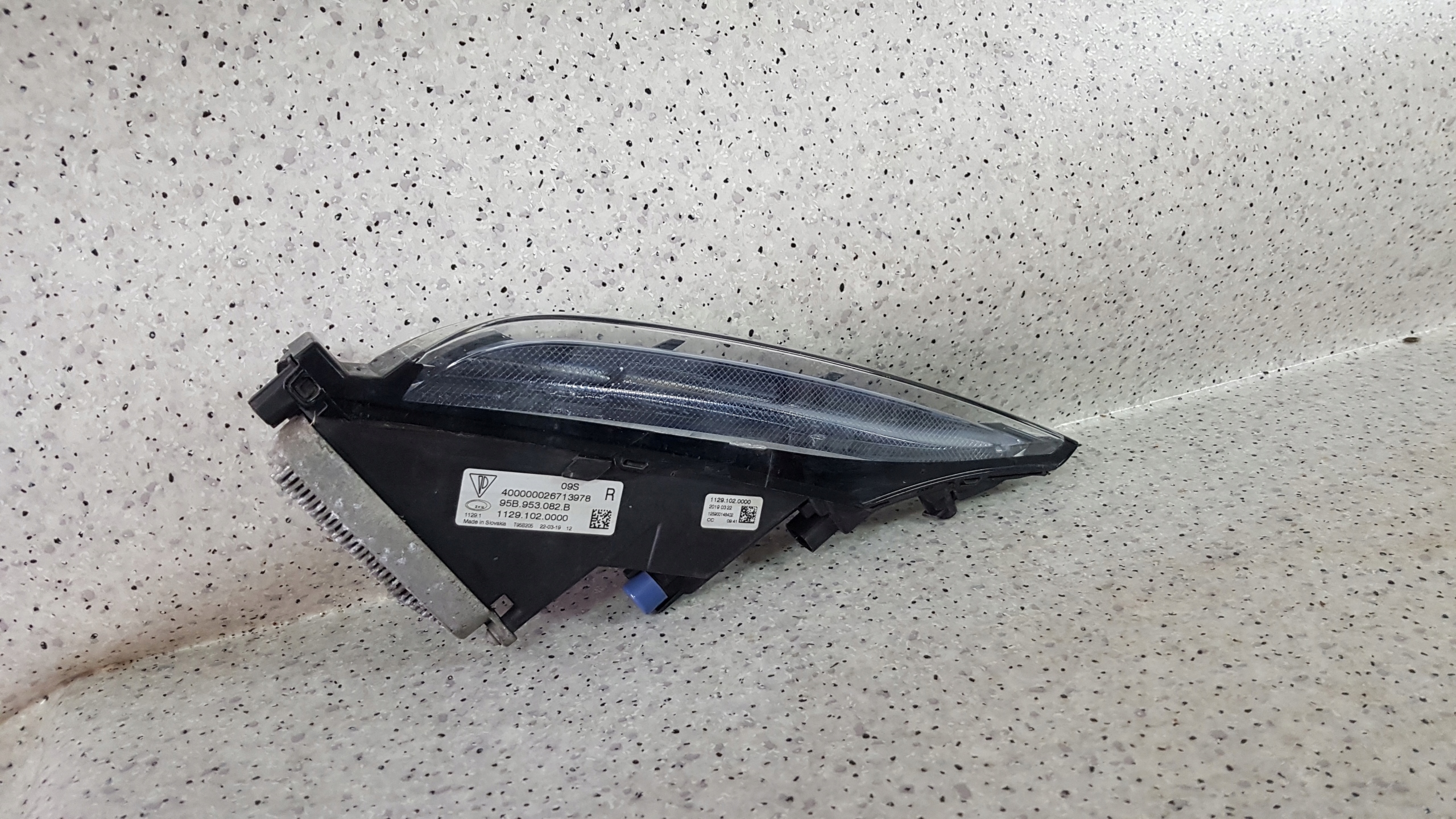 PORSCHE MACAN LIFT RECHTS LED DRL NEBELSCHEINWERFER 9987