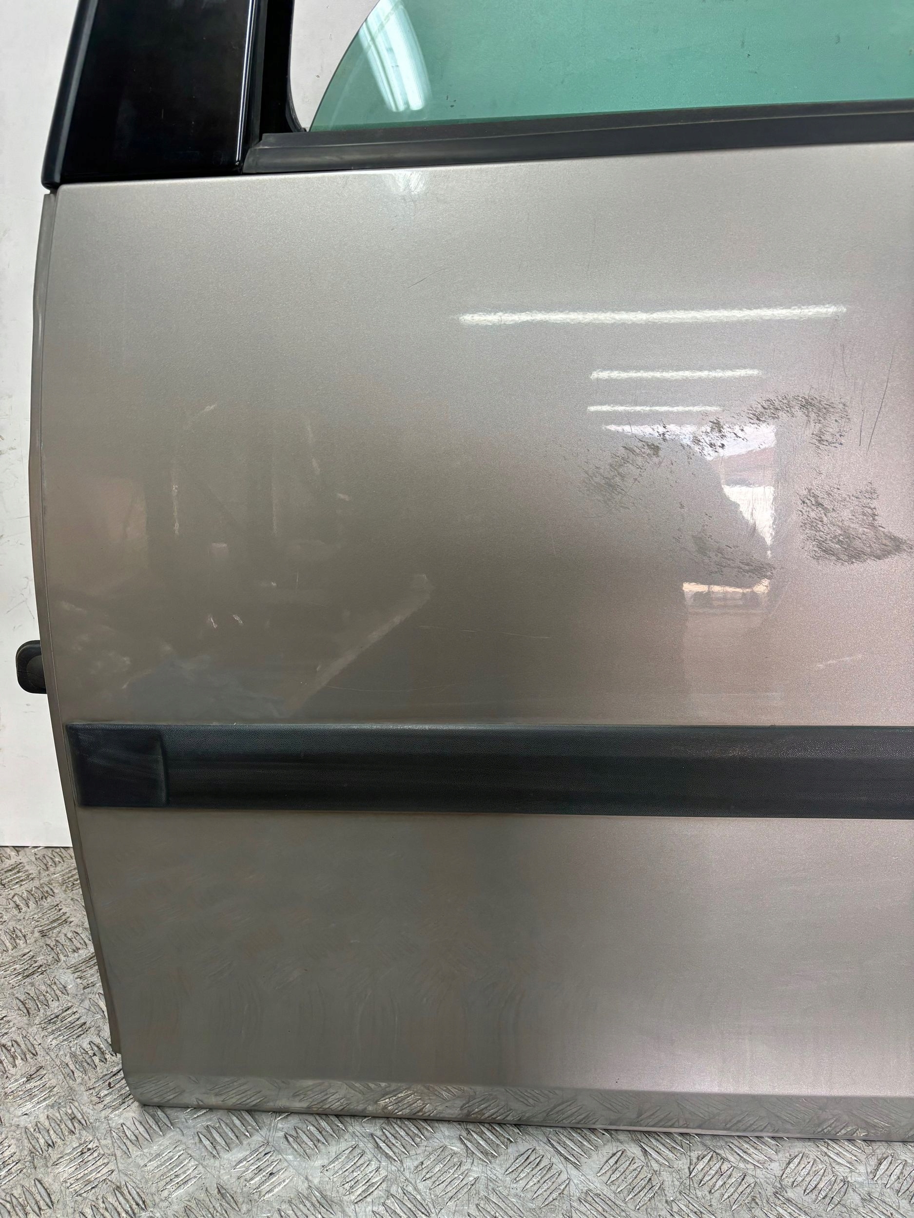 door rear part rear. left SKODA ROOMSTER 9202