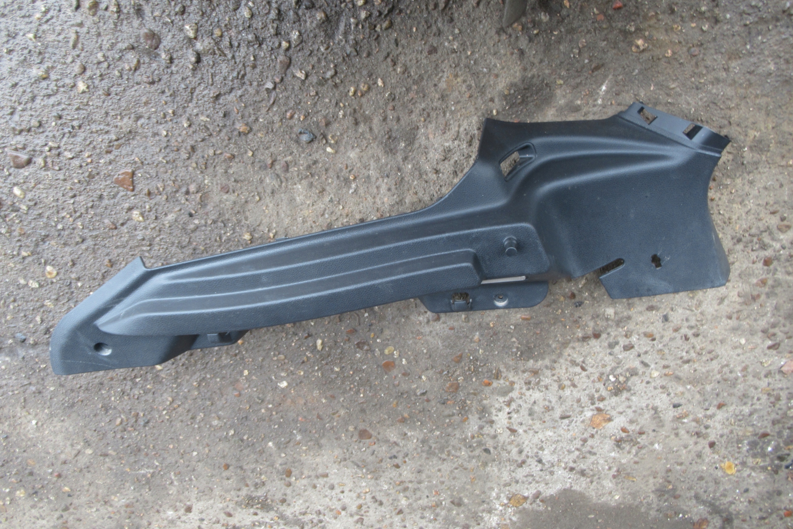 FORD FOCUS MK3 boot upholstery cover left