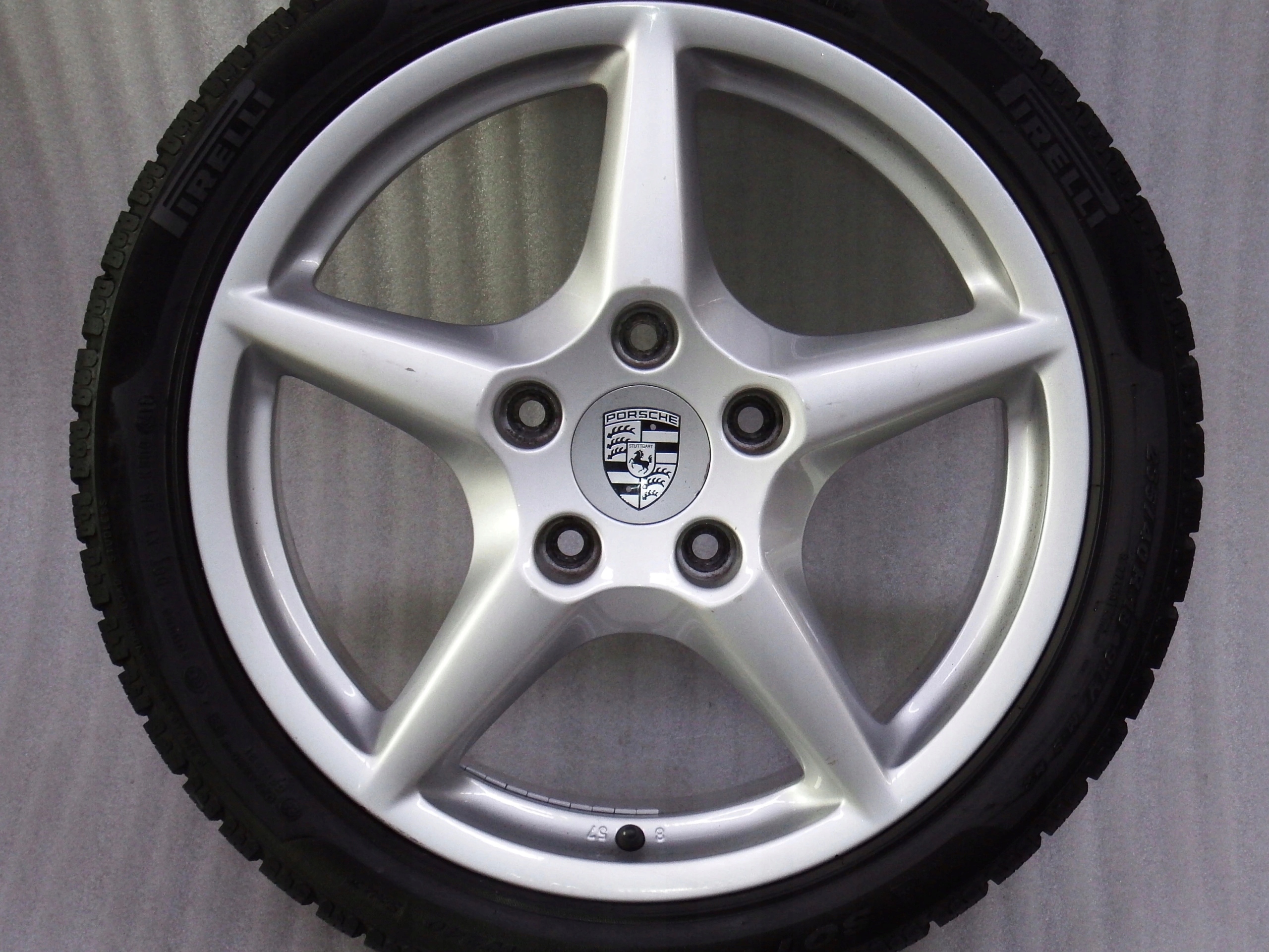 KOŁA PORSCHE 997 911 18" BBS ZIMOWE OPONY Wykończenie SI - srebrne