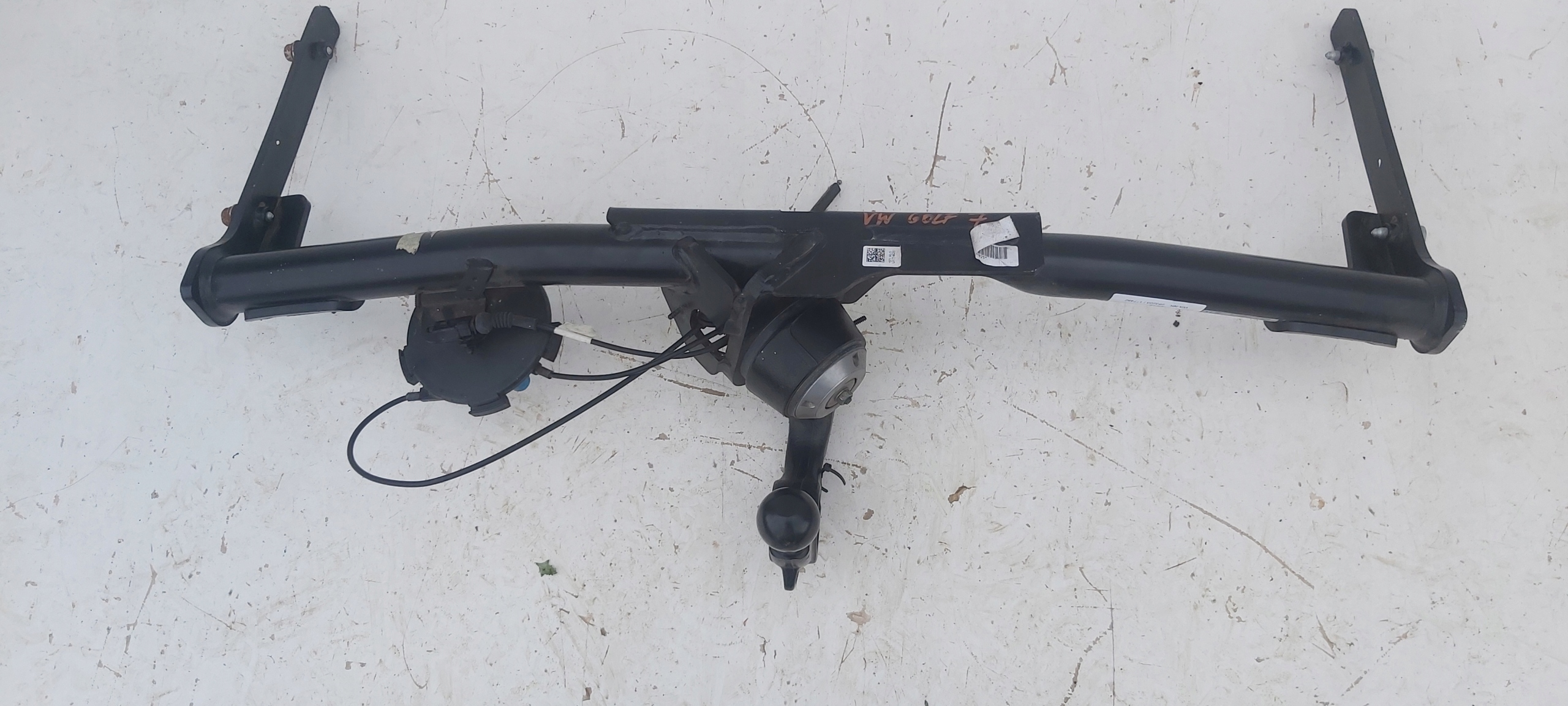 VW GOLF VII 5G0803880D HAK HOLOWNICZY