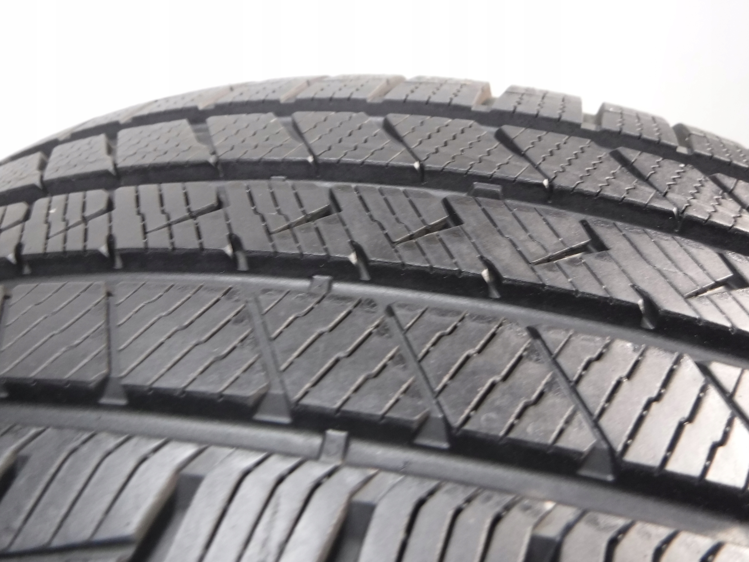 OPONY CALOROCZNE VREDESTEIN QUATRAC PRO 255 55 19 Diameter 19