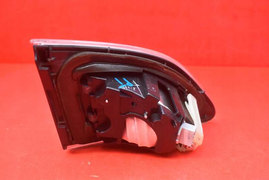 light right rear part rear BBM4-51-3E0 MAZDA 3 2 II BL sedan 09-13