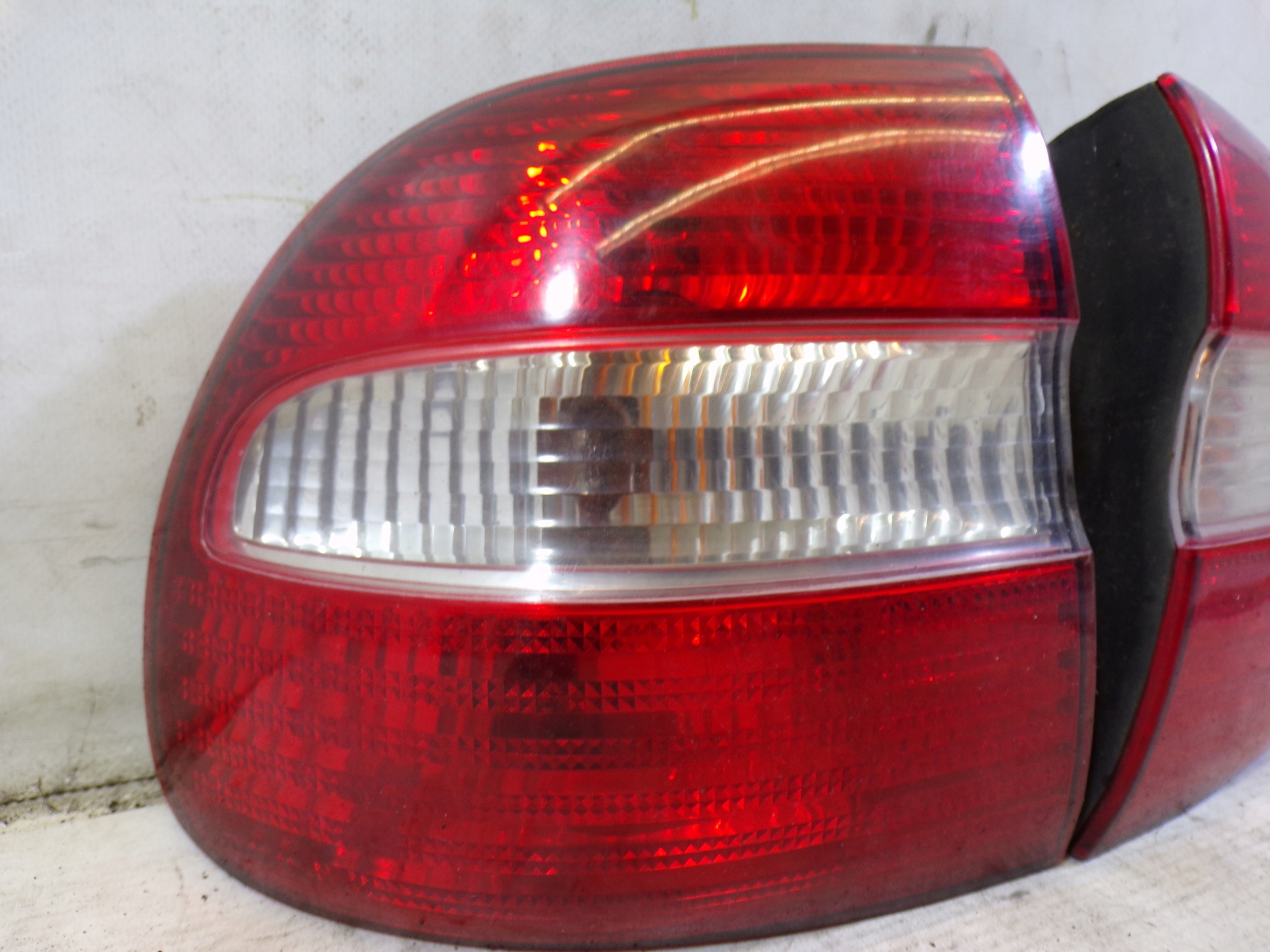 lights rear. rear part left right VOLVO V40 1 and (K1)