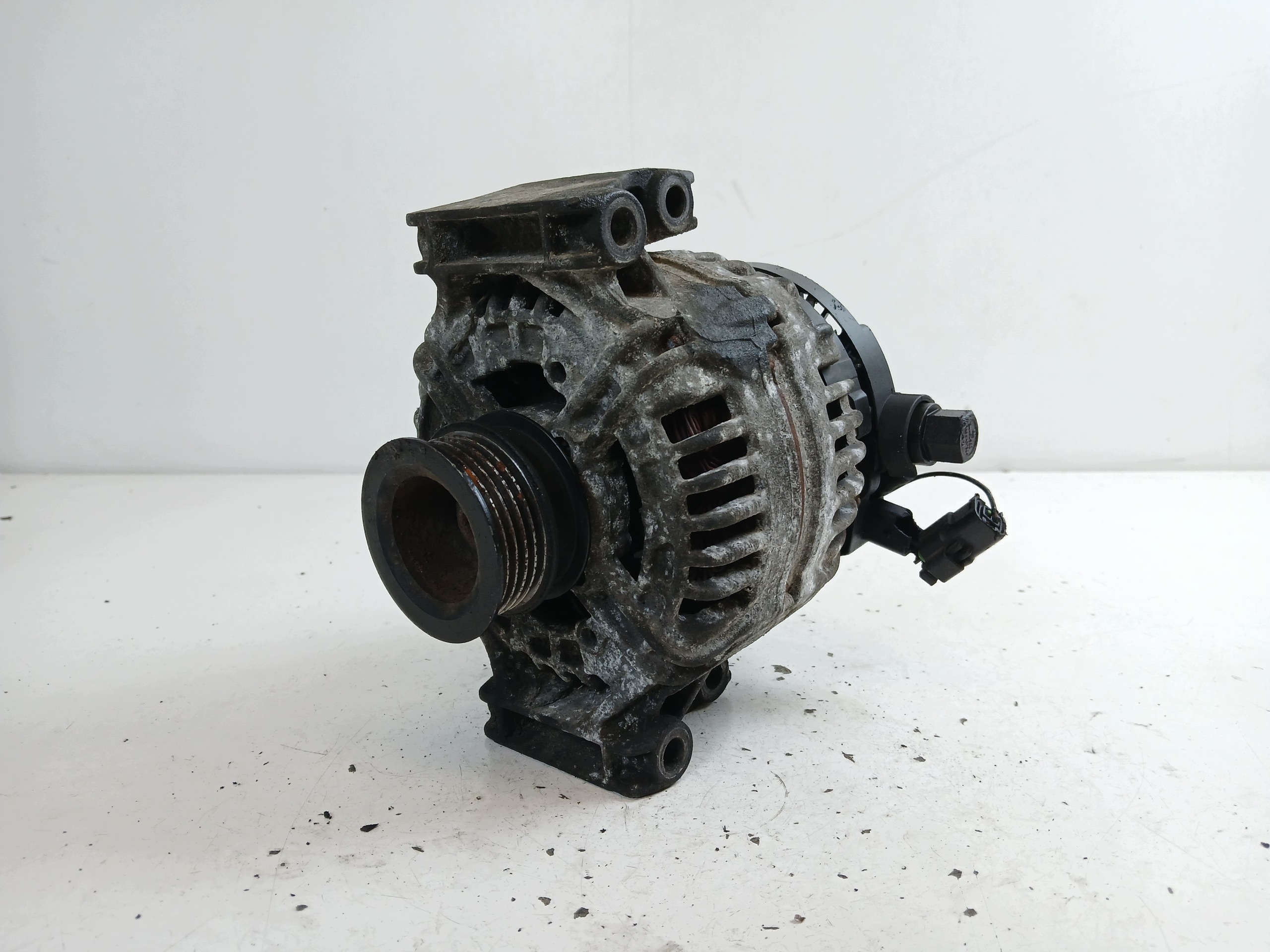 OPEL ZAFIRA 2.2 ALTERNATOR 55556066 100A
