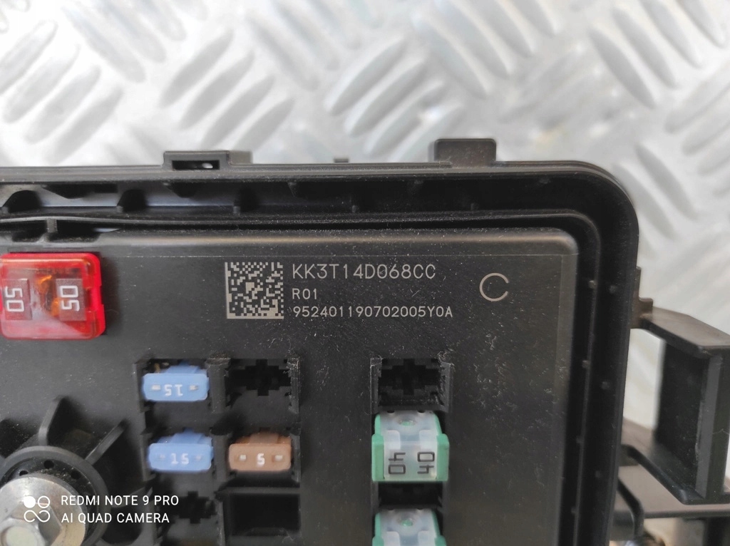 FORD TRANSIT MK8 LIFT 2.0 TDCI ECOBLUE SKRZYNKA BEZPIECZNIKÓW KK3T14D068CC Typ samochodu Samochody dostawcze Samochody osobowe