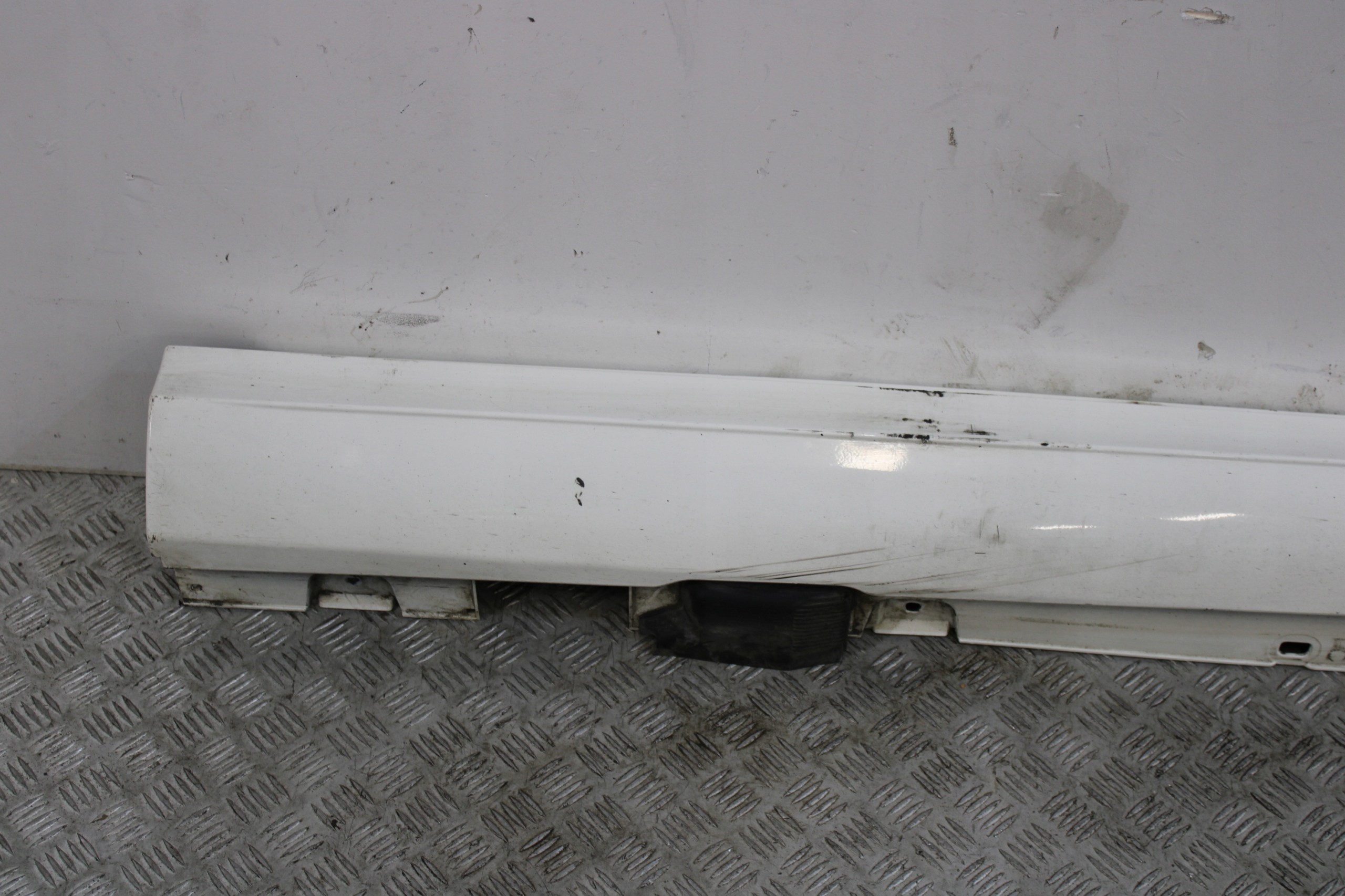 cap threshold threshold right MERCEDES E-KLASA W213 AMG A2136900202