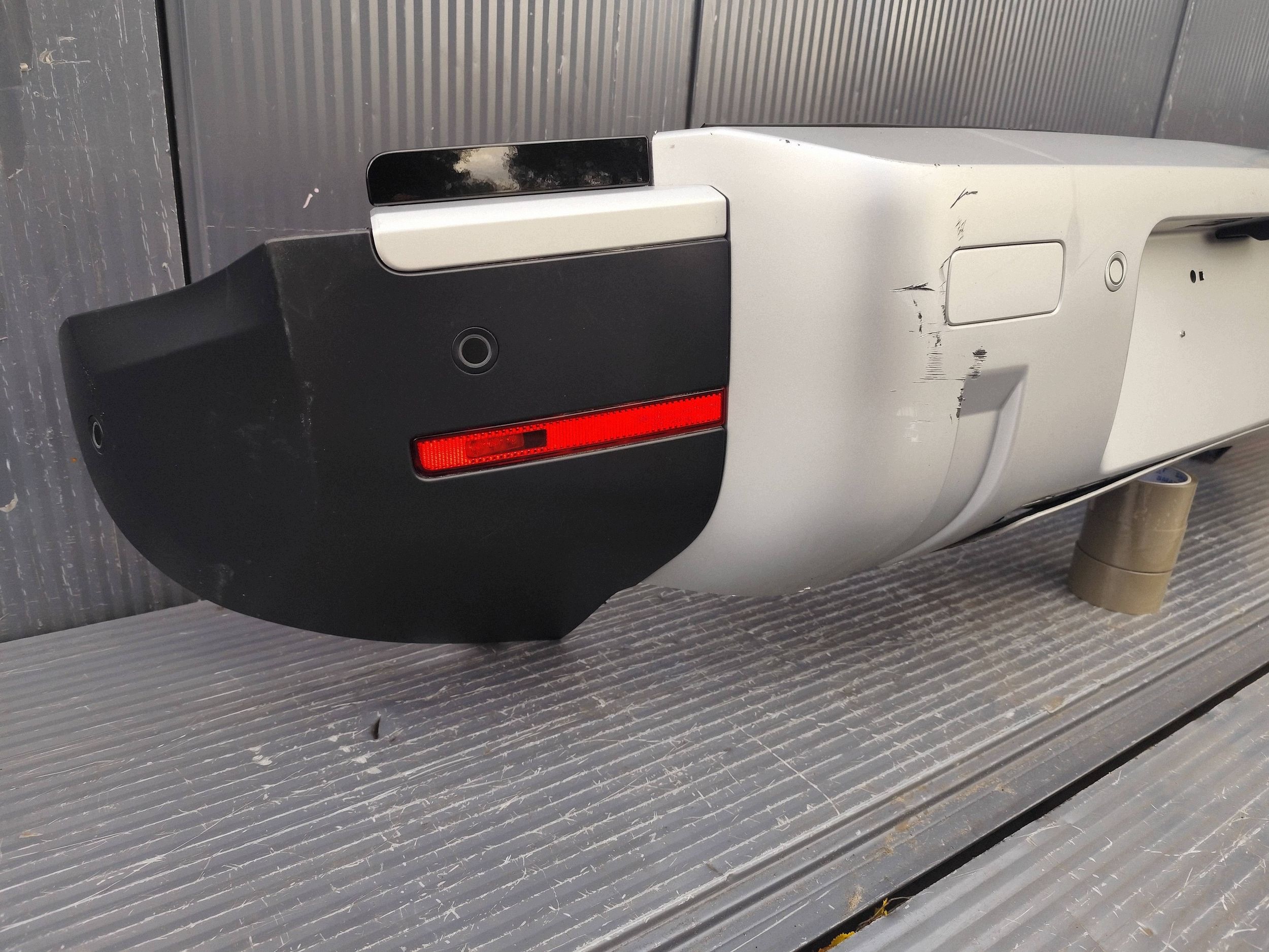 LAND ROVER DEFENDER L663 bumper rear 6xPDC KAMERA complete dismantling