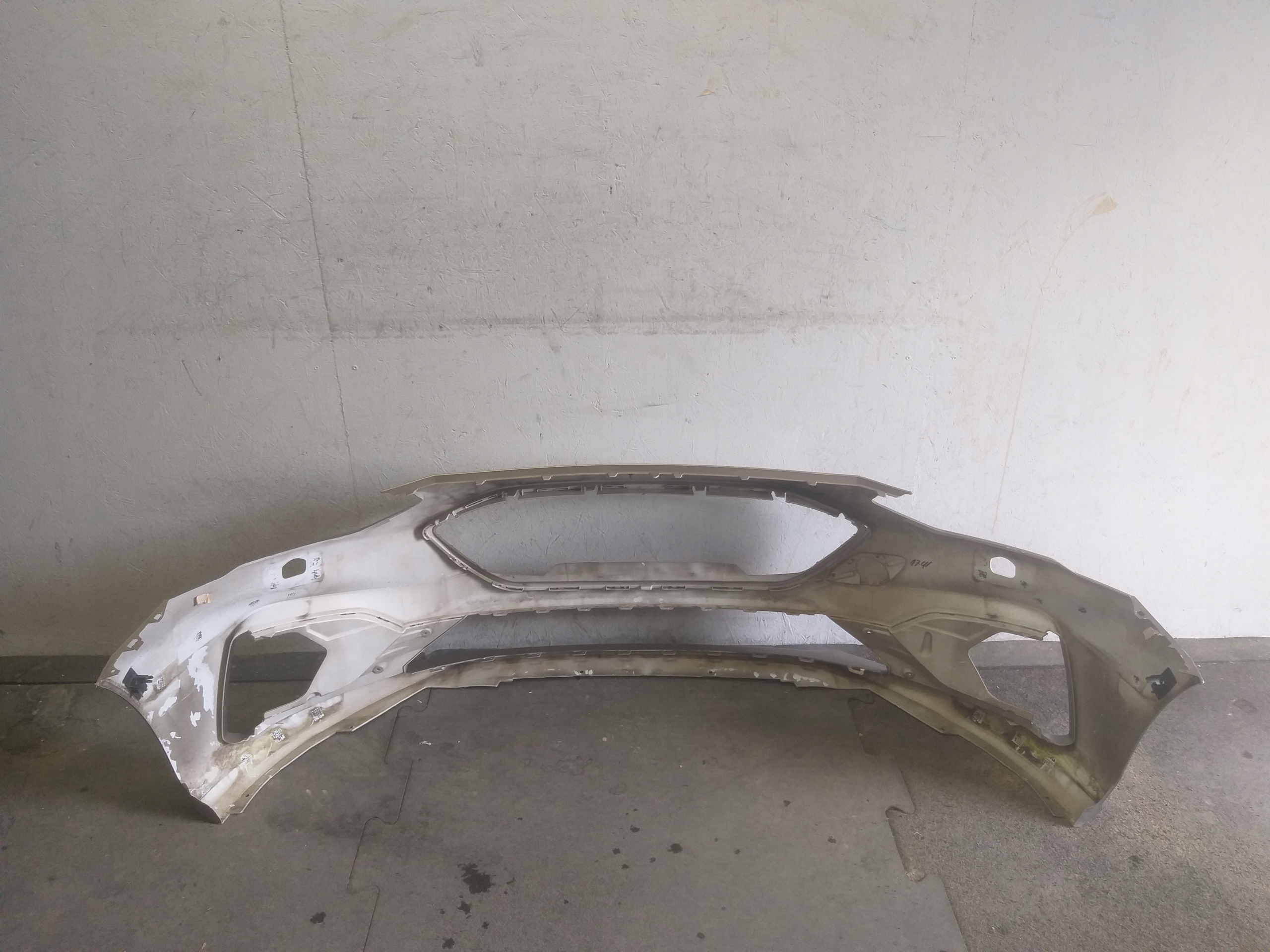 Stoßstange vorne FORD FOCUS MK4 ST
