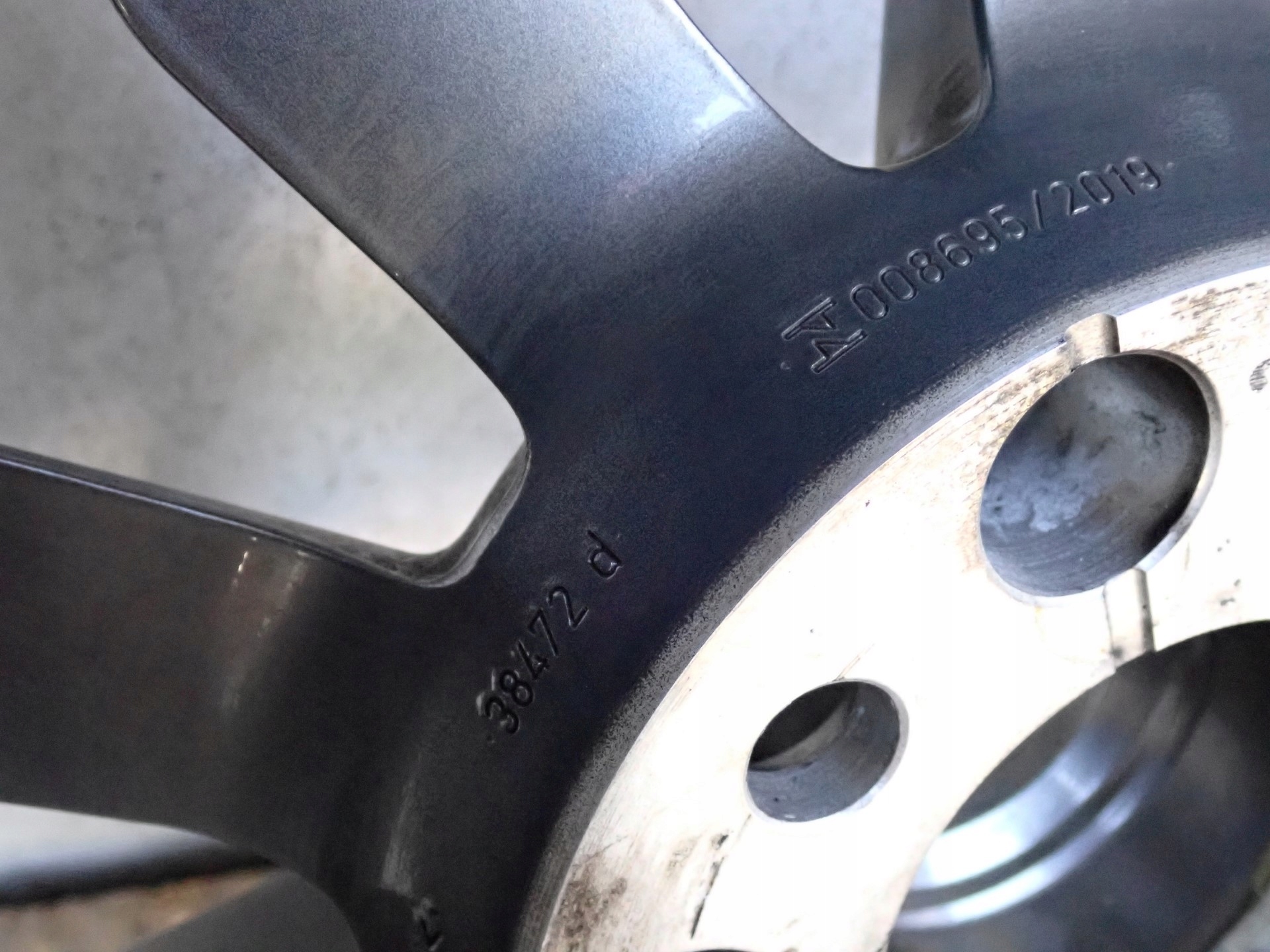disc aluminium BMW X1 F48 18 ET41 6877550