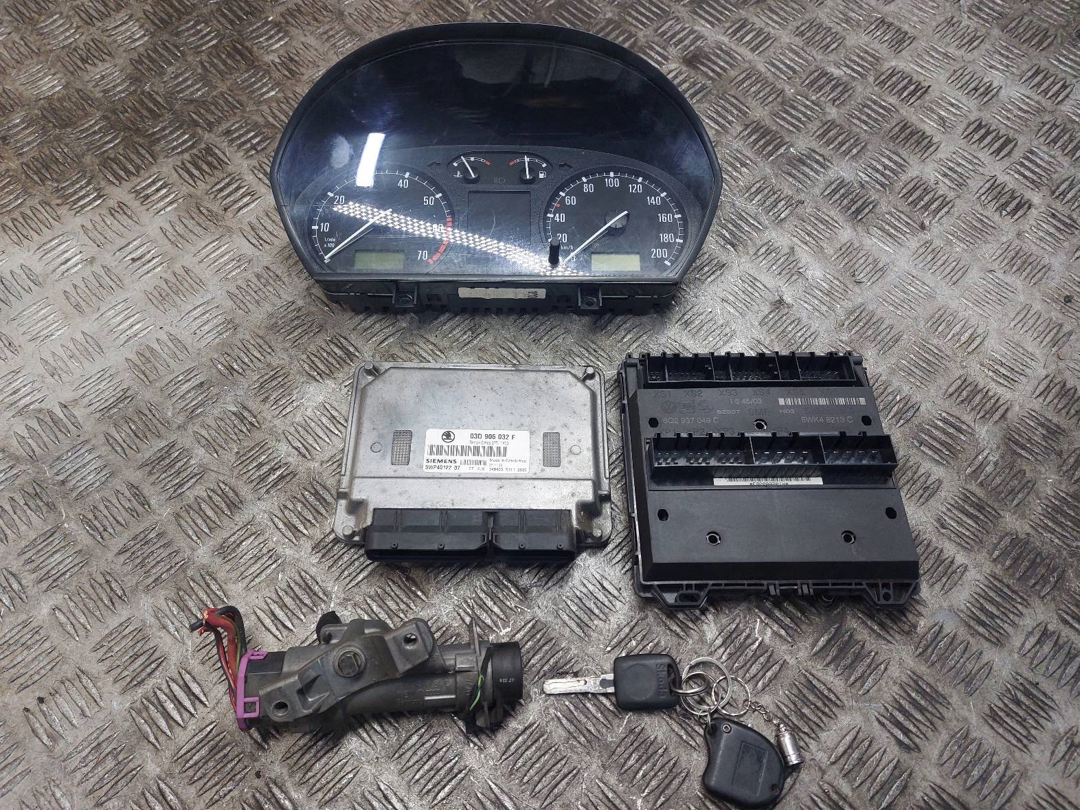 ZESTAW STARTOWY IMMO FABIA I 1.2 12V 03D906032F