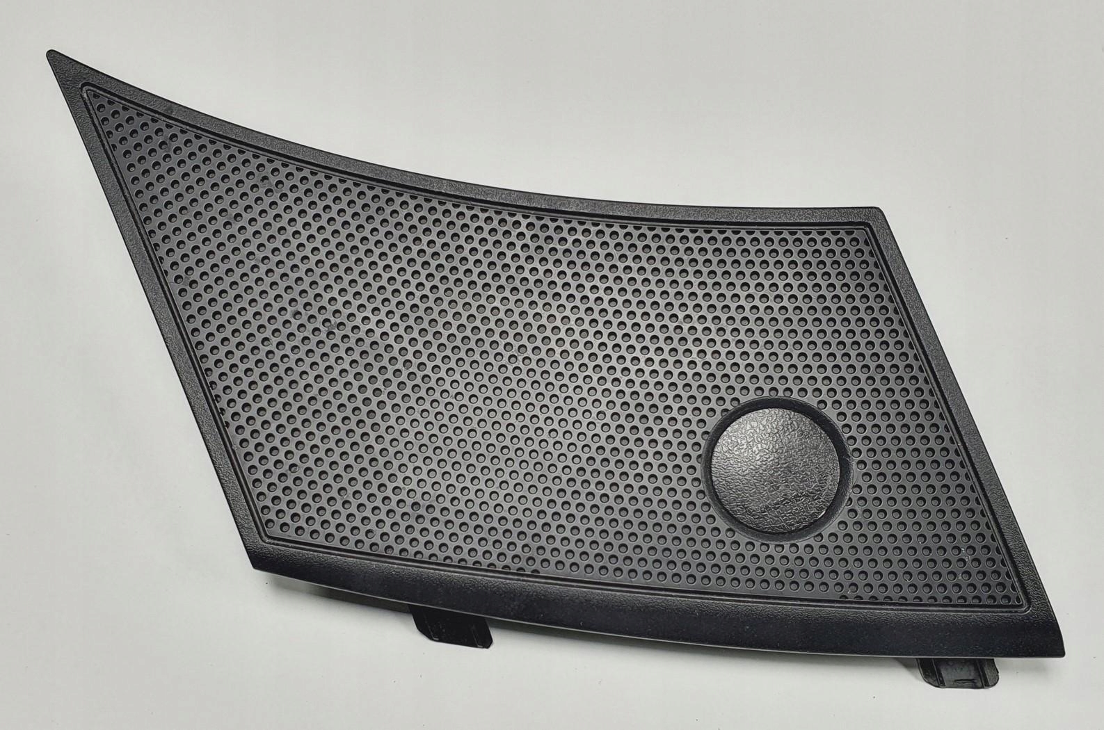 пластик консоли правая nissan QASHQAI I J10