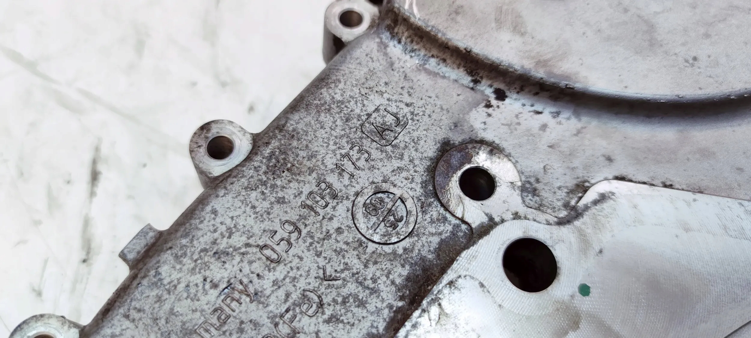 COUVERCLE CARTER DISTRIBUTION ARRIÈRE AUDI A6 C6 LIFT 2.7 3.0 TDI 059103173AJ