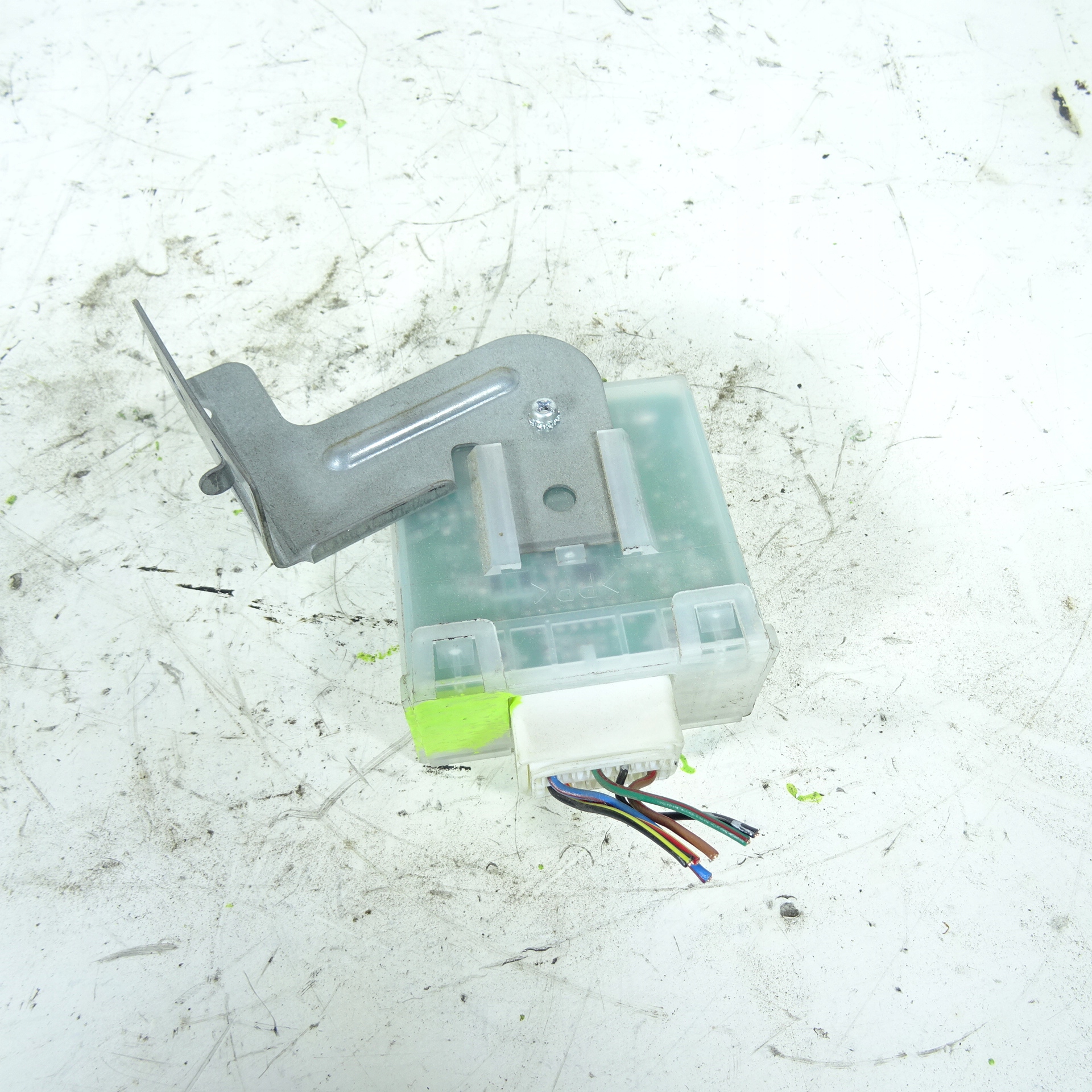 FORD RANGER IV LIFT Module de la serrure UN09675D2