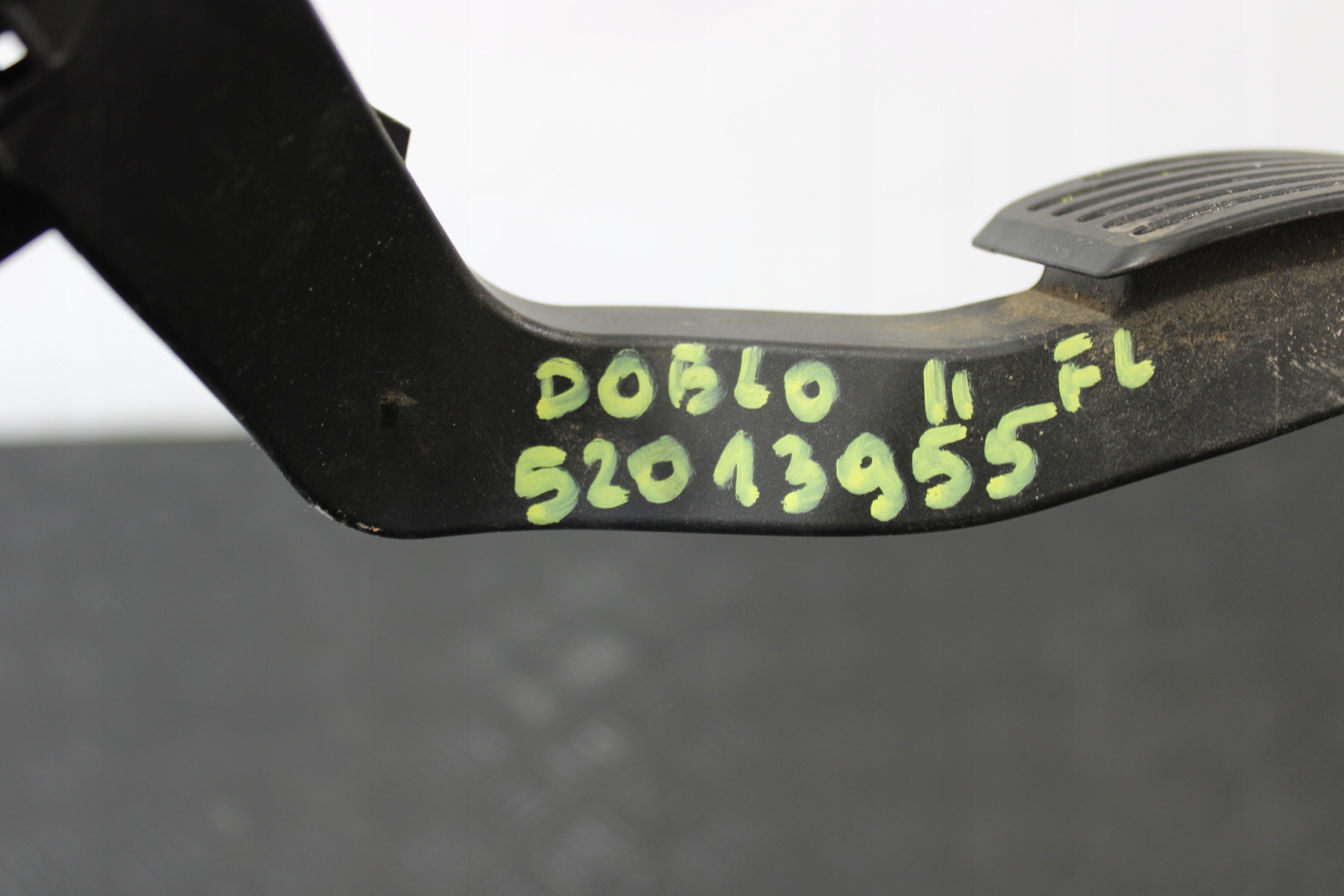 accelerator pedal 52013955 FIAT DOBLO II 2 LIFT