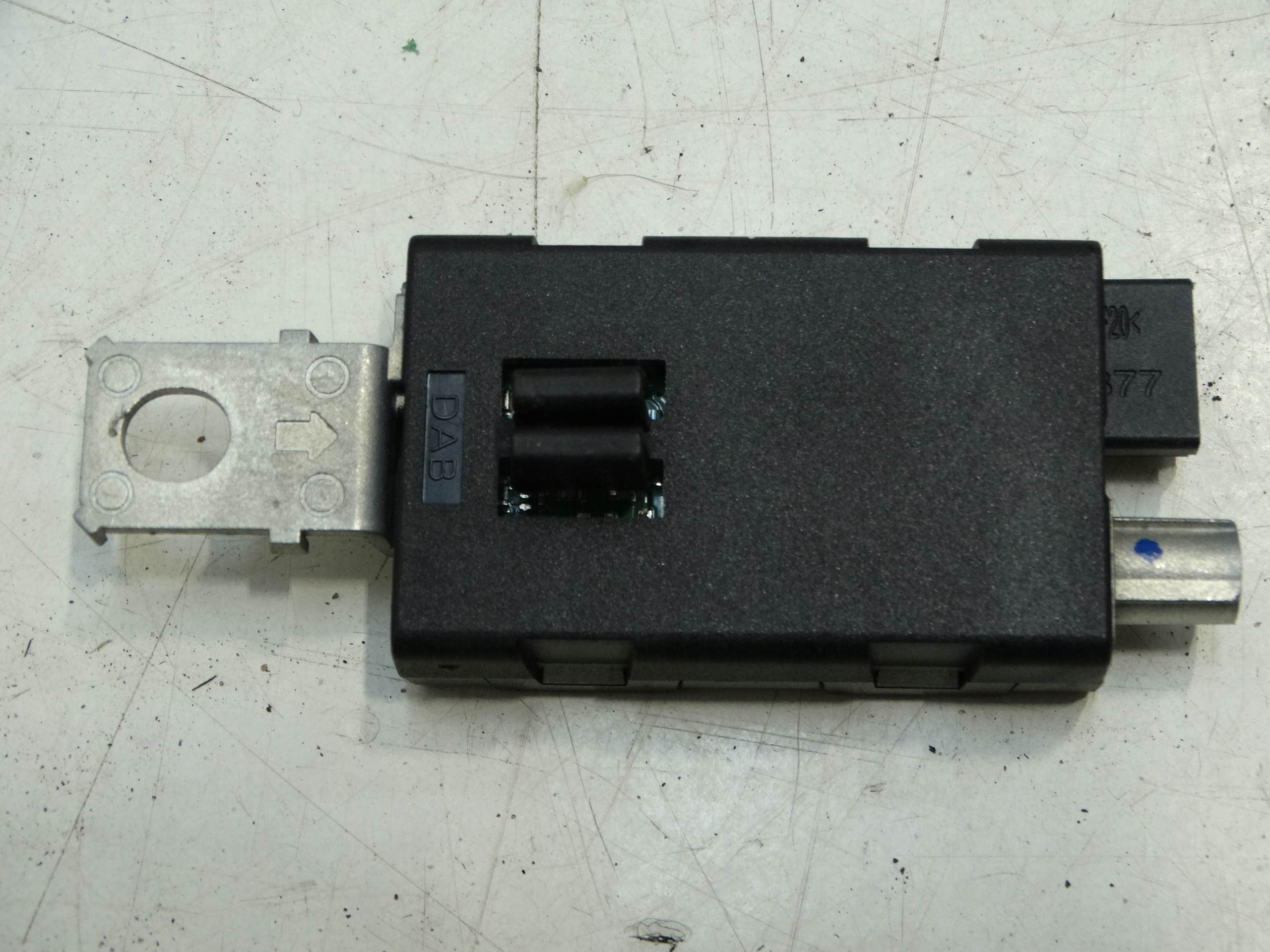 antenna amplifier module PEUGEOT 5008 II 2023R. 9829041180