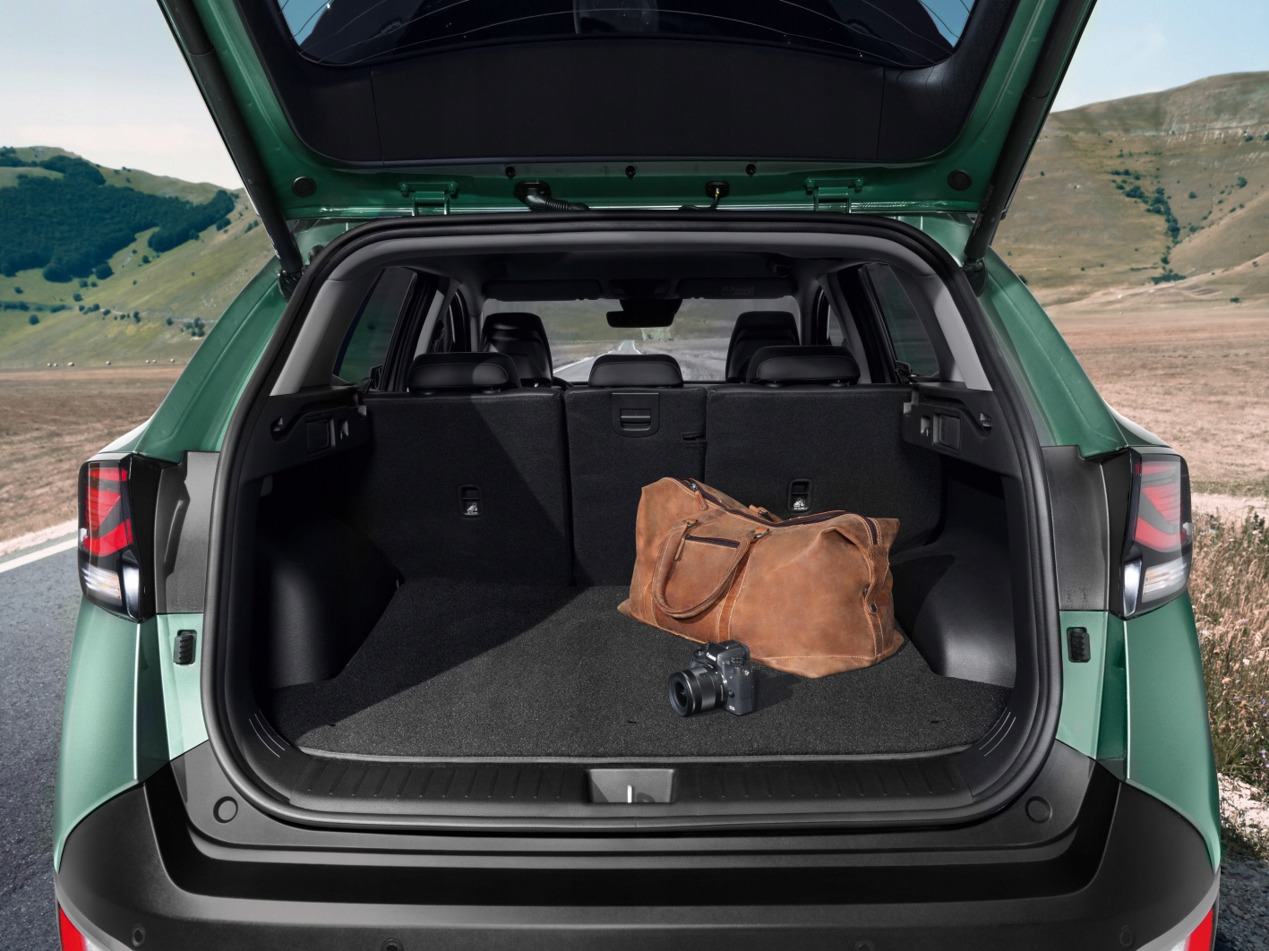 Mata dwustronna Kia Sportage V NQ5 audio Harman