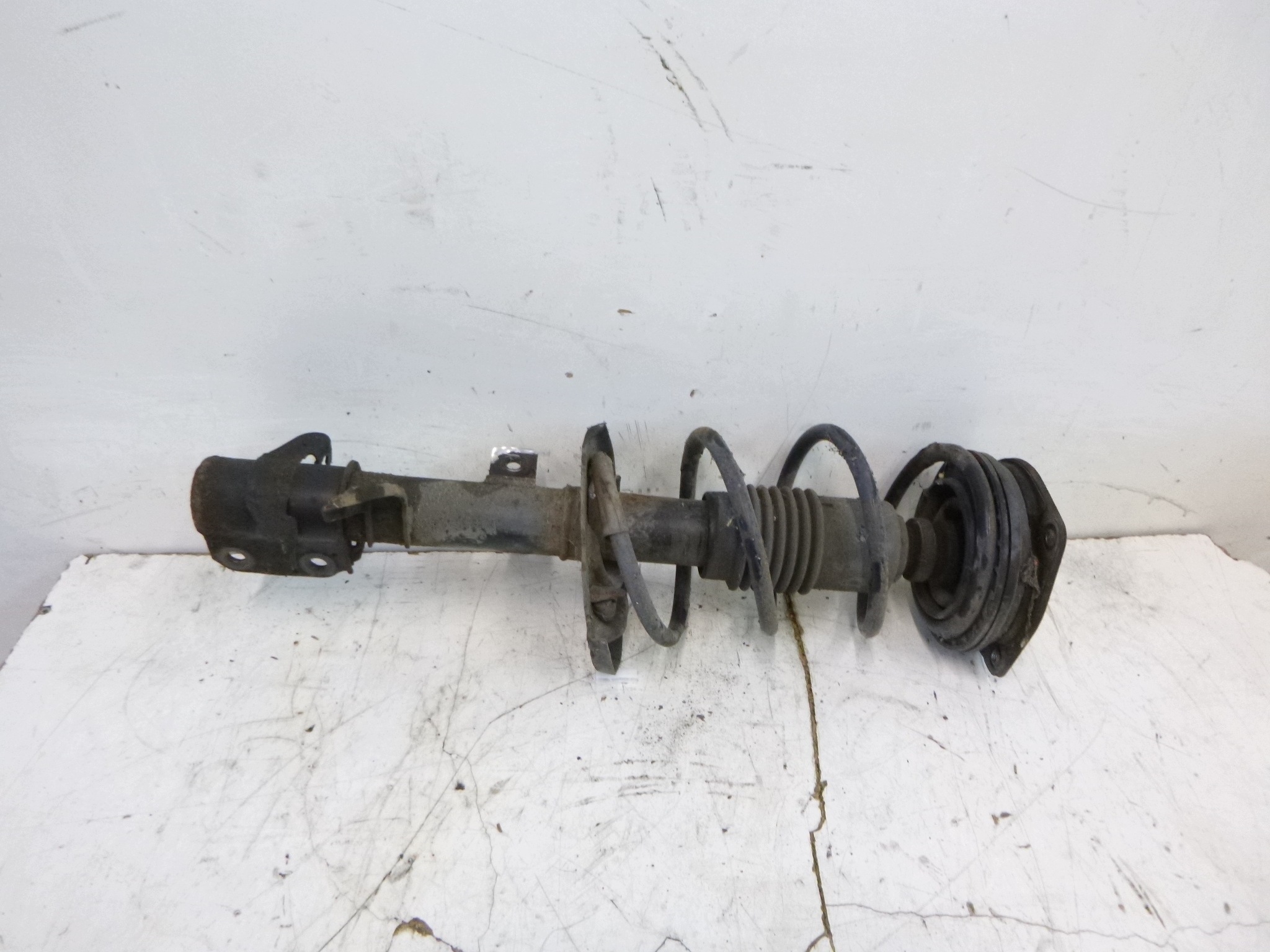 shock absorber steering rod mcpherson front left Nissan Micra K12 1.4 2003–2010