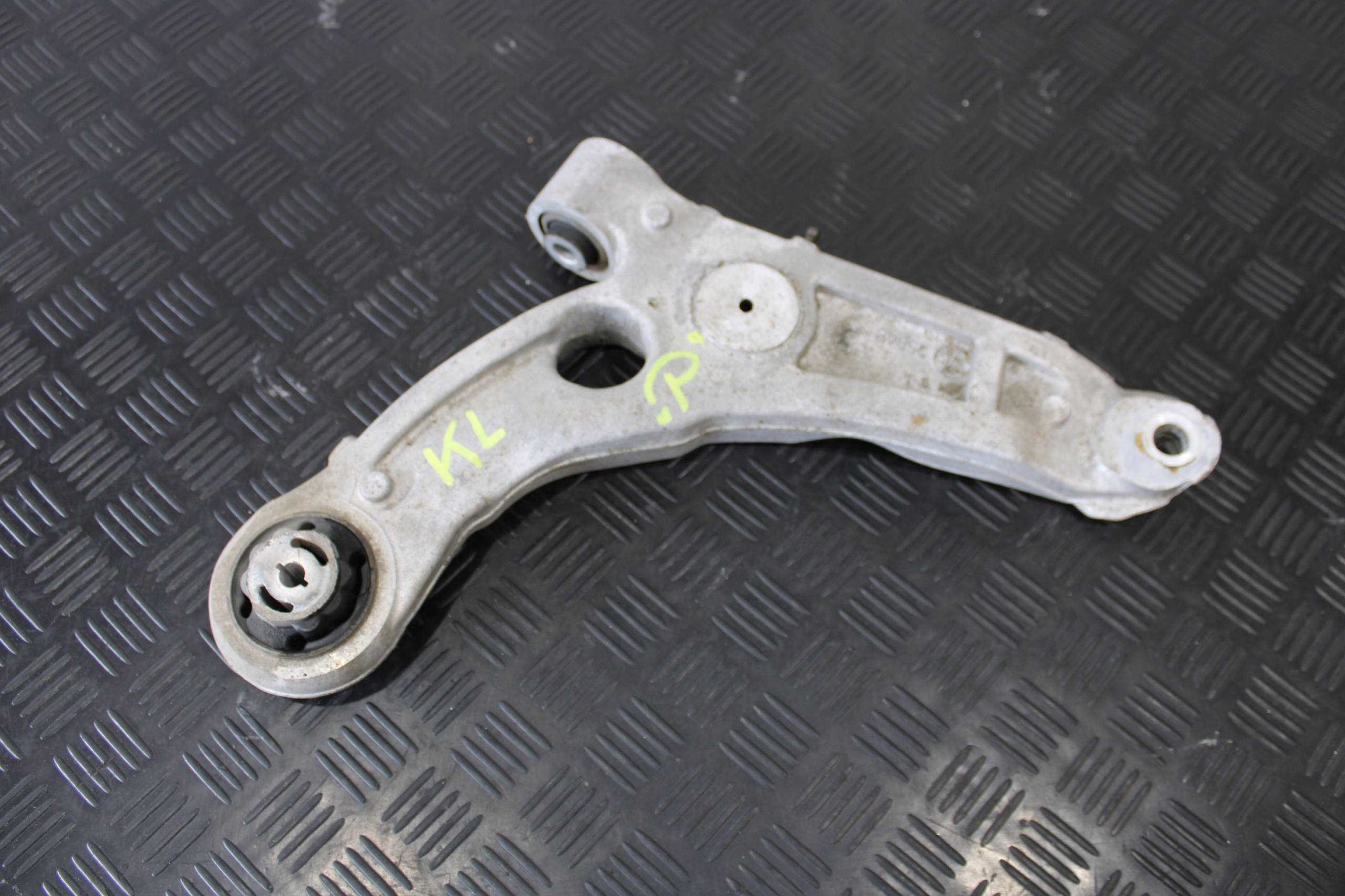 arm right front 252161747A JEEP CHEROKEE V 5 KL
