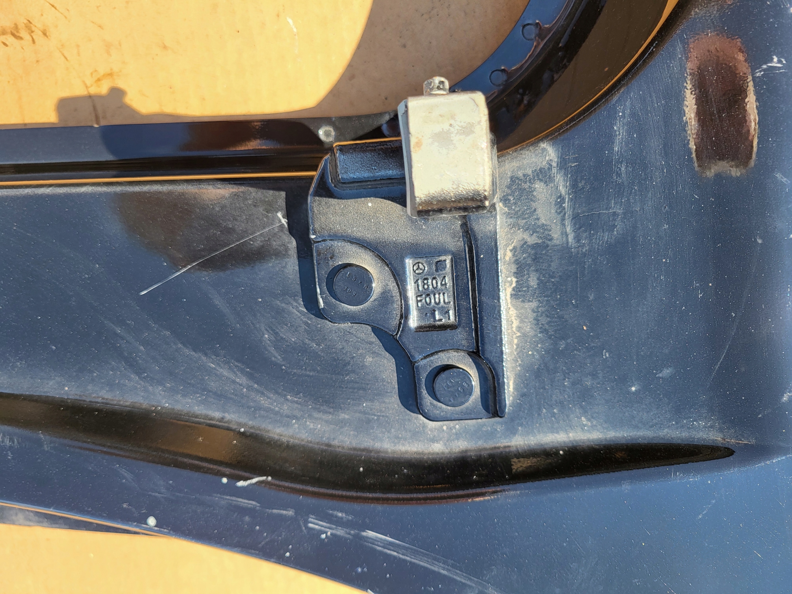 pillar central side left hinges door upper lower MERCEDES C W205 OE