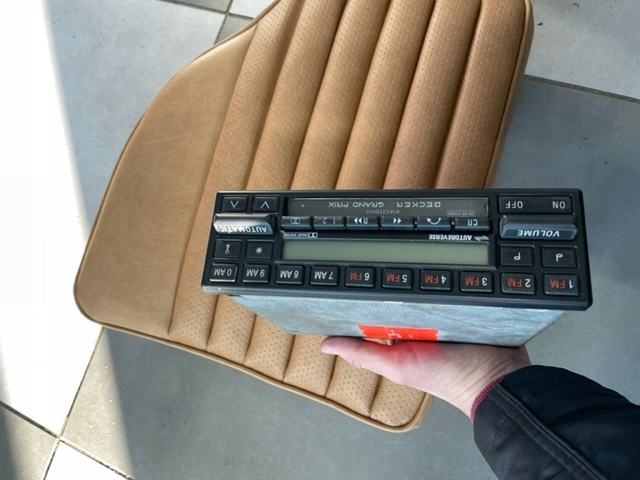 1 Radio Becker Grand Prix Mercedes 560 380 SL SEC