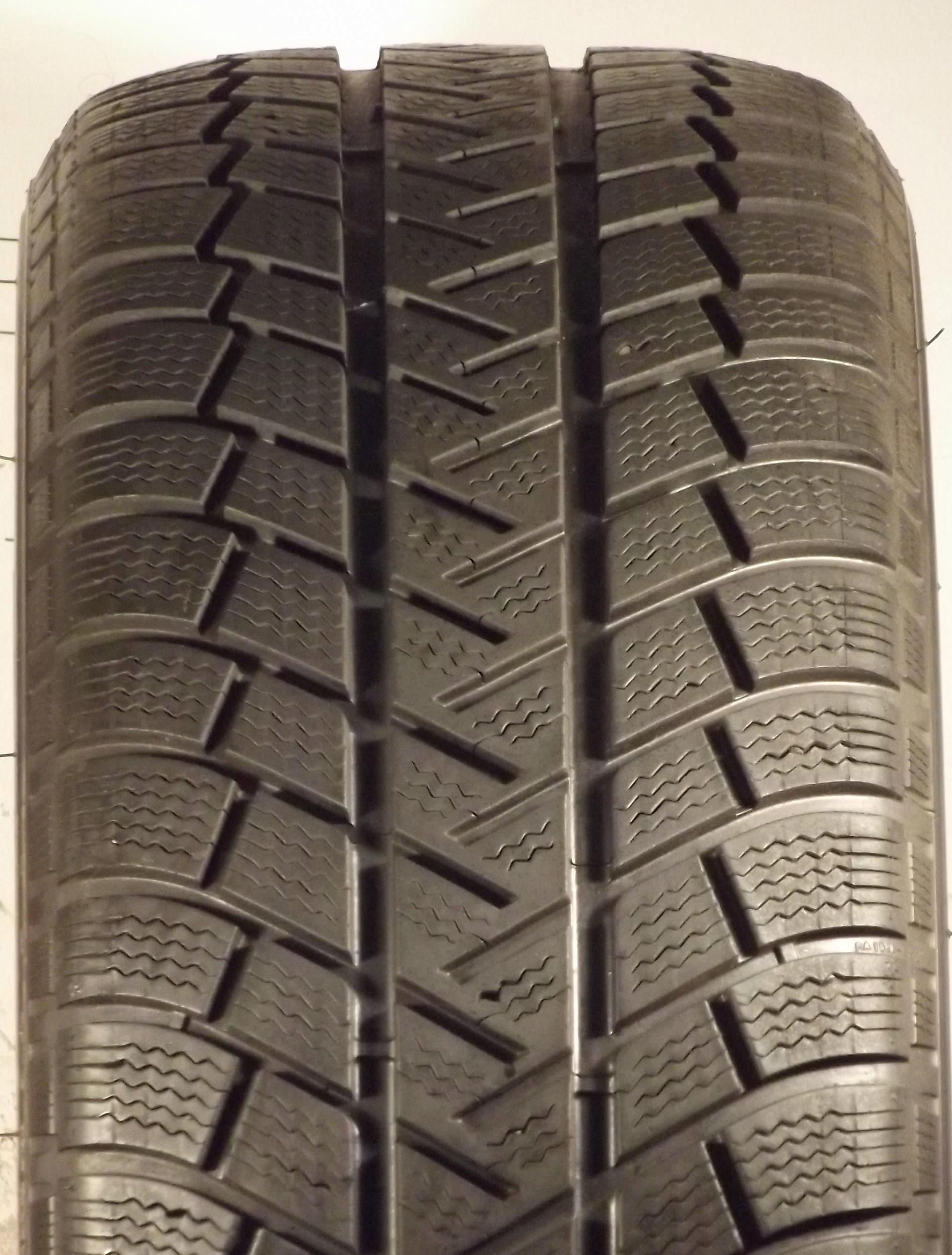 Opona 235 55R19 105V MICHELIN LATITUDE ALPIN Producent code 324252