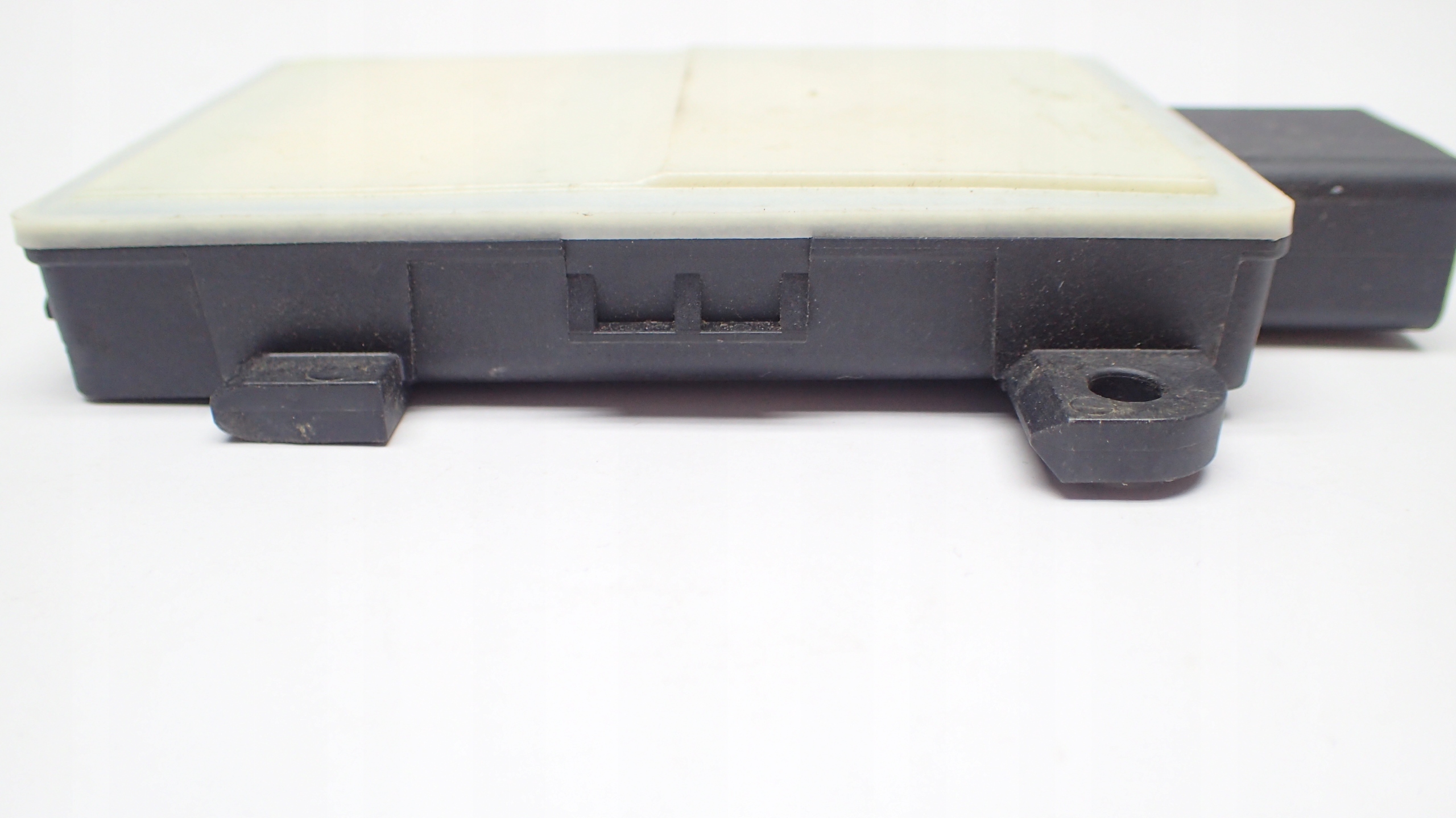 STEROWNIK SIDE ASSIST AUDI 4N0907669F Producent części Volkswagen OE