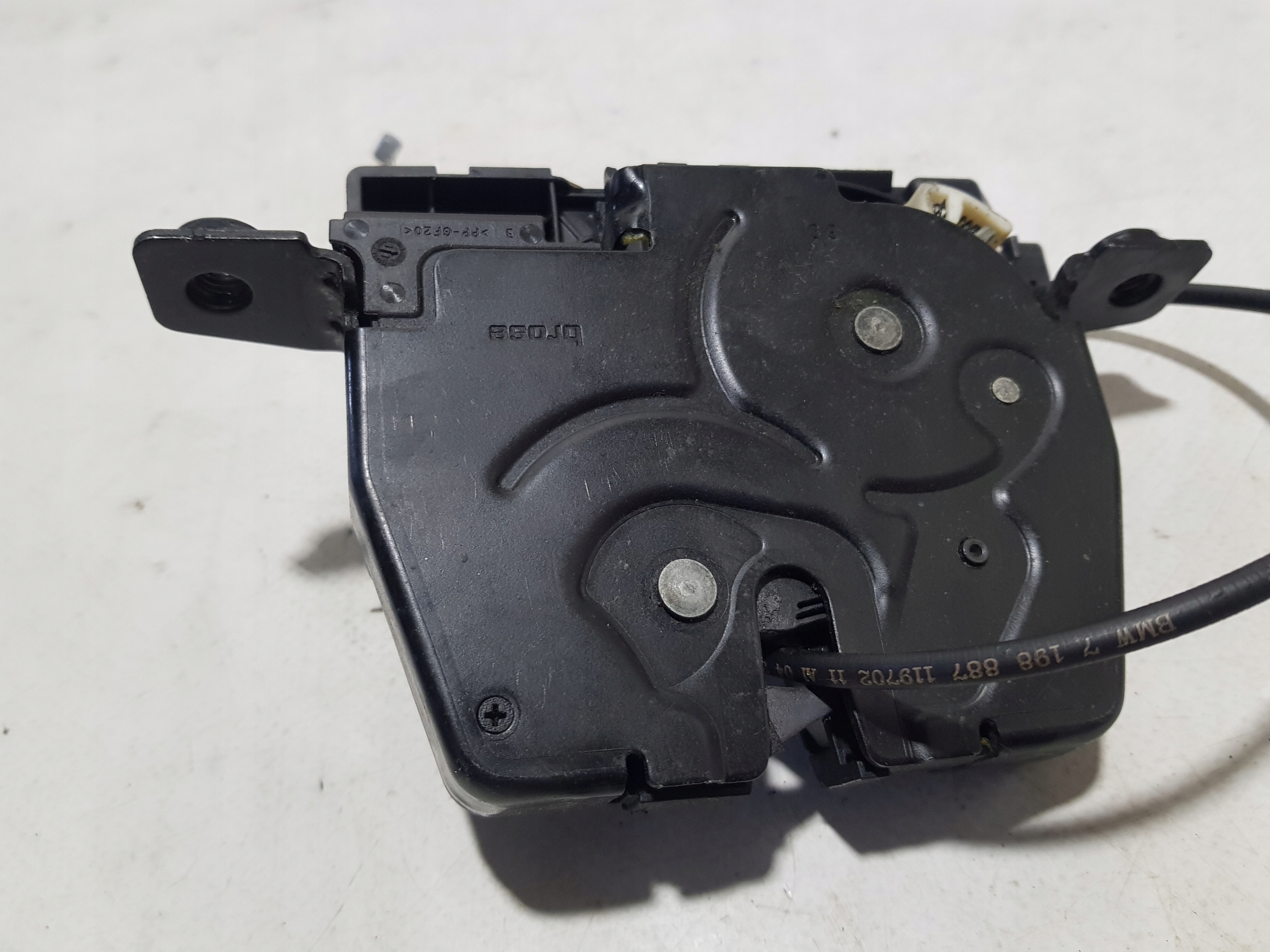 lock bonnet boot BMW F10