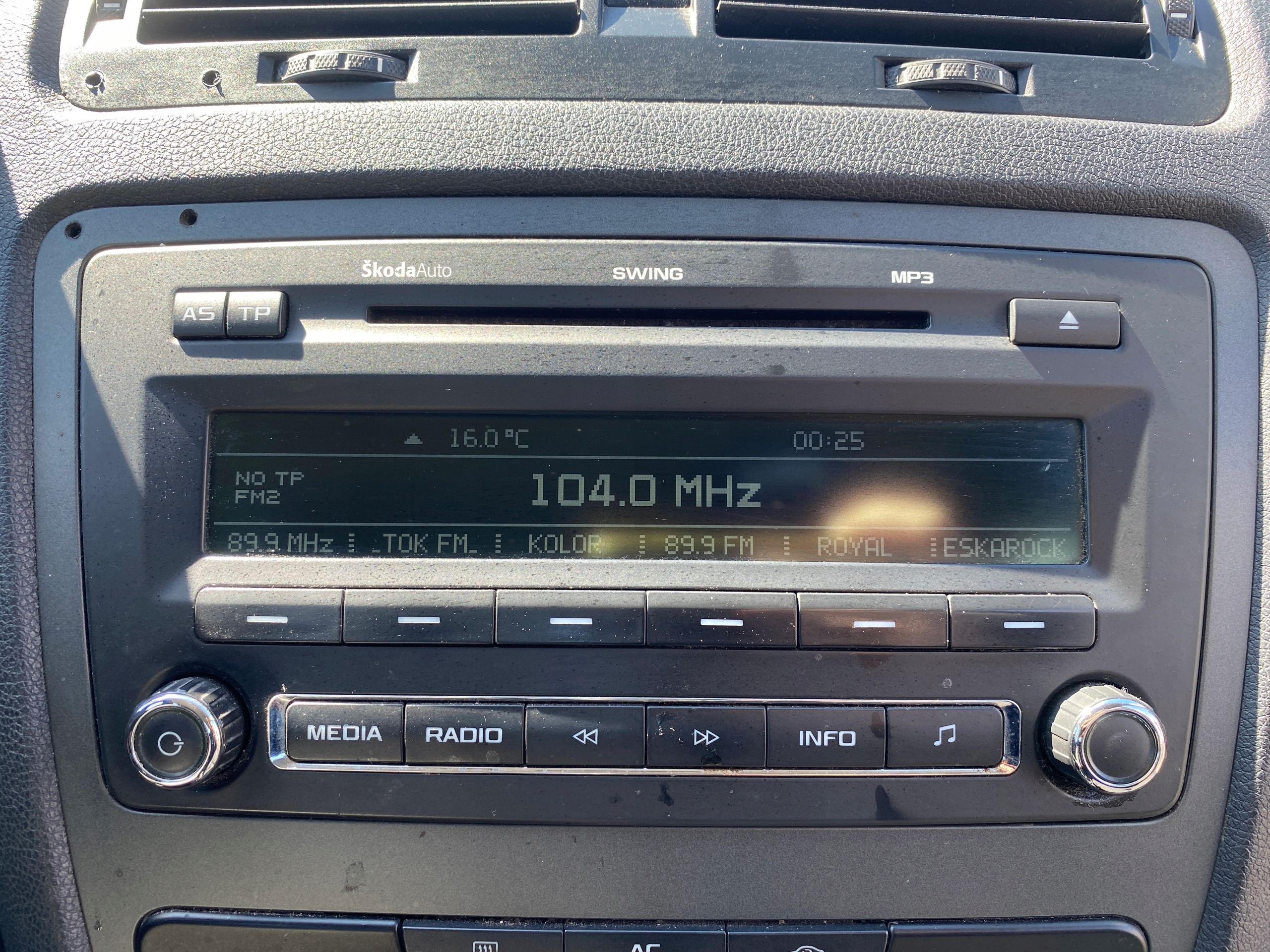 RADIO original CD missing code Skoda Octavia II 2 FL 04-10