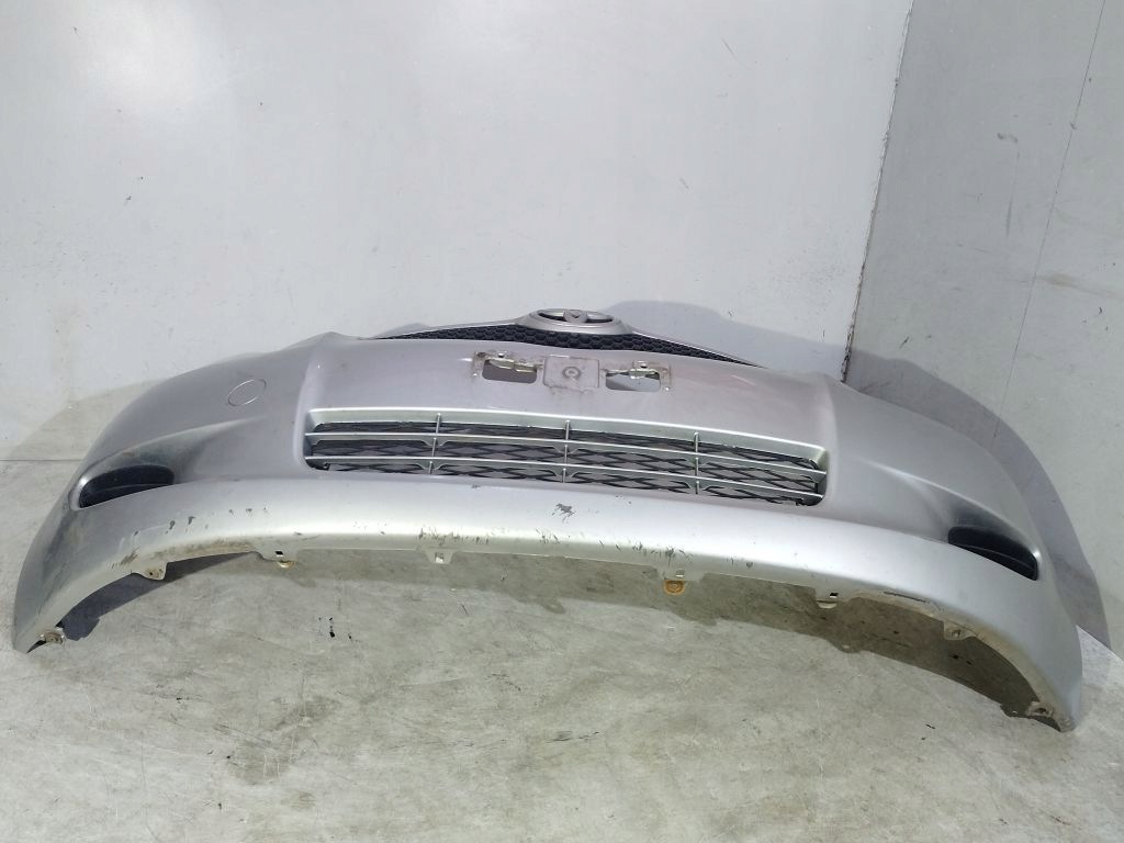 Toyota Yaris II 2 bumper front front