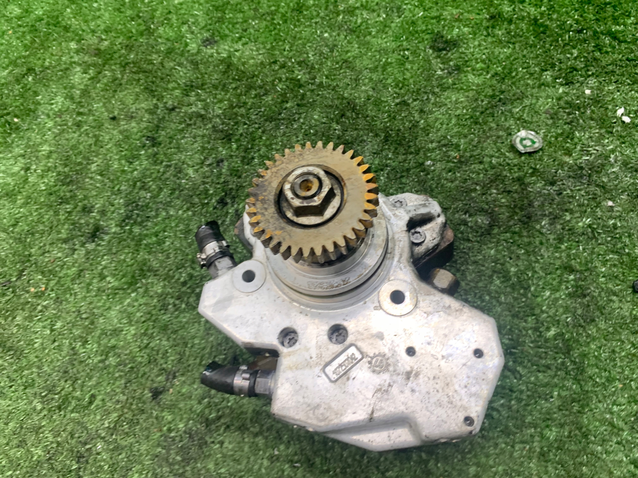 feed pump MERCEDES-BENZ E T-MODEL A6420106500