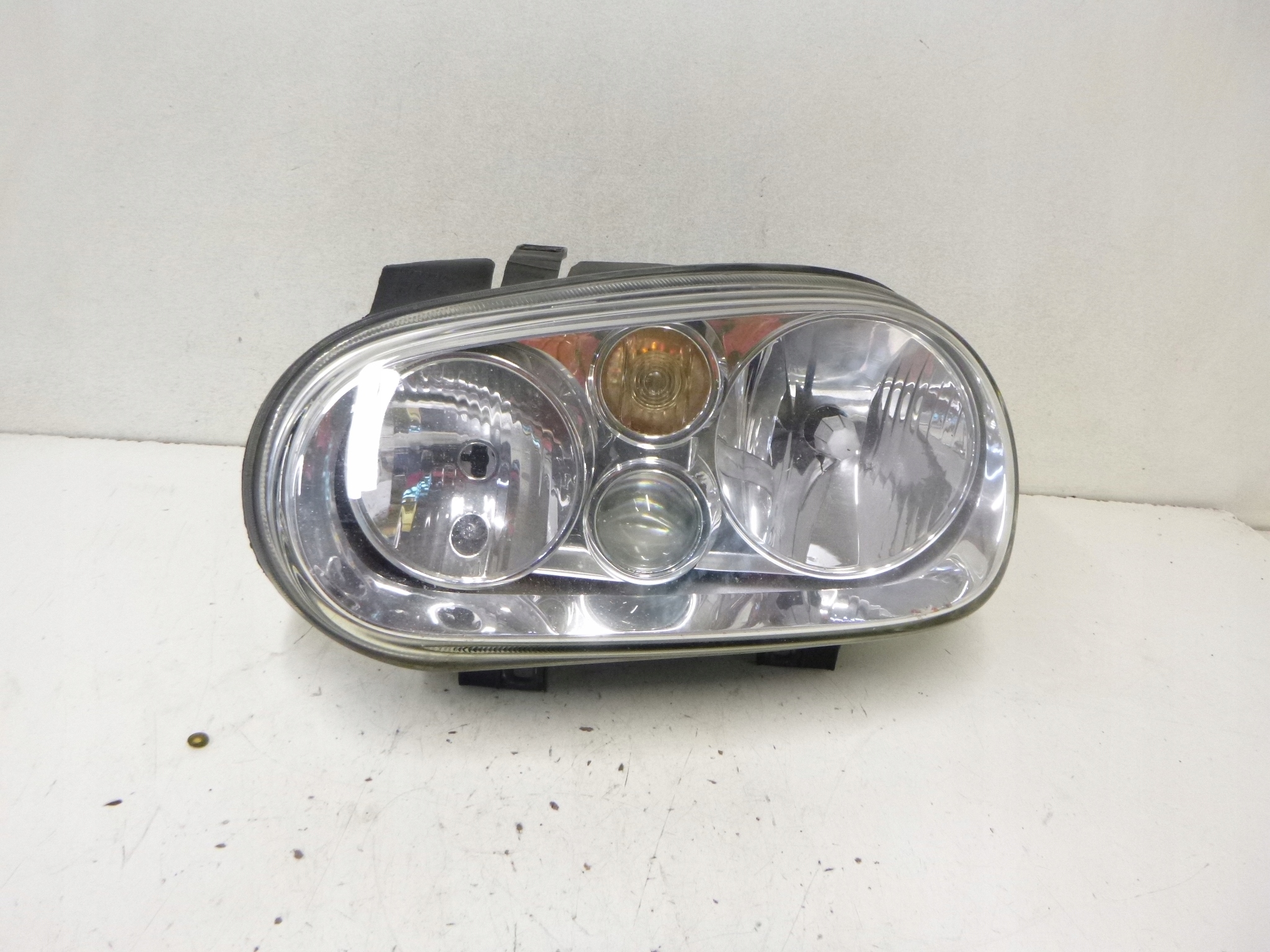 light front VW Volkswagen Golf IV 97-06r. lens Valeo