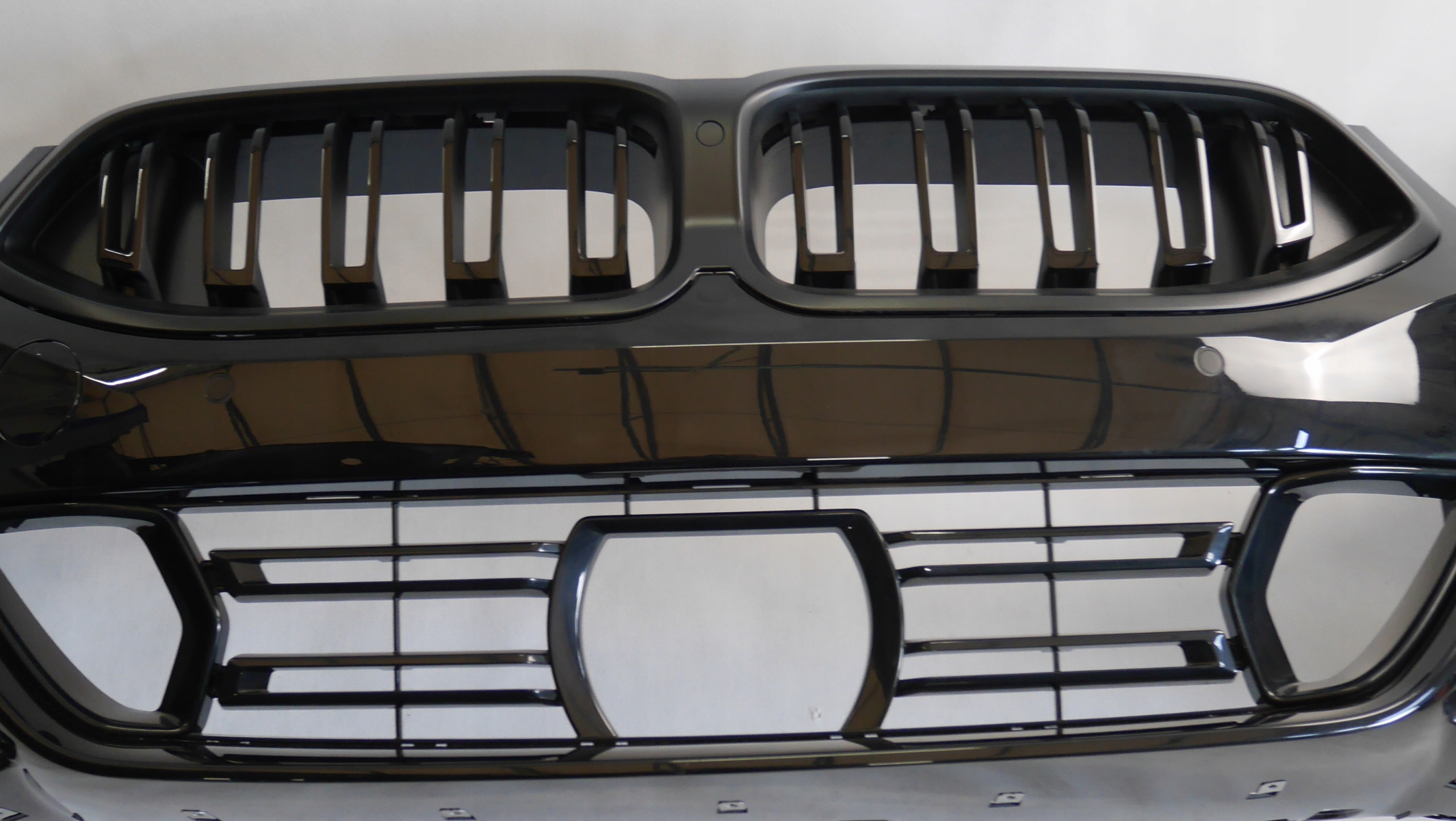 BMW 8 G14 G15 G16 LCI ZDERZAK KOMPLETNY M-PAKIET GRILL PRZÓD IDEALNY USA Wersja Europejska