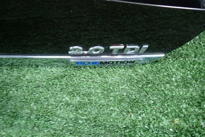 VW PASSAT B7 sedan boot doors rear part