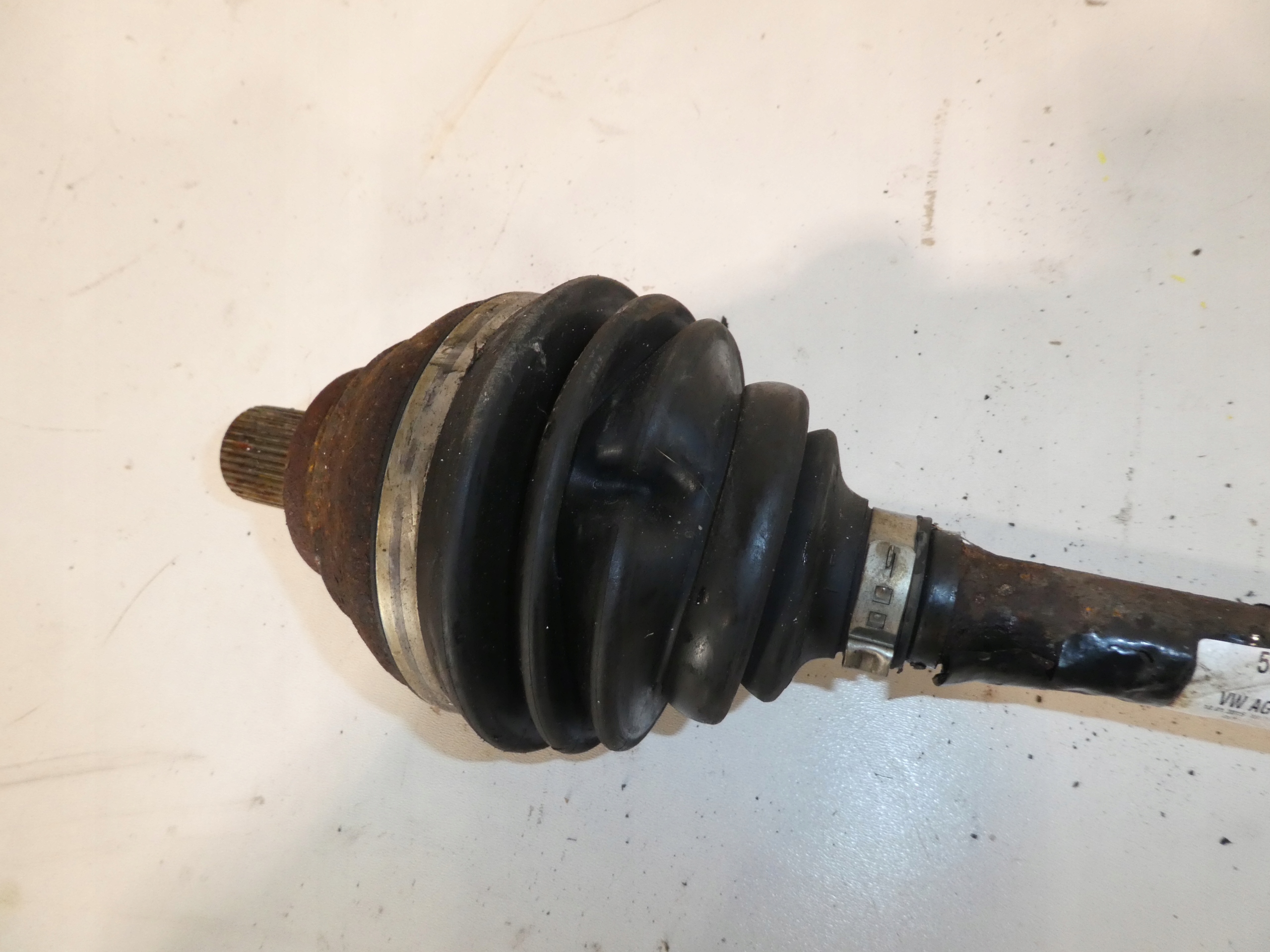 AUDI Q3 8U semi-axis right 5N0407766J