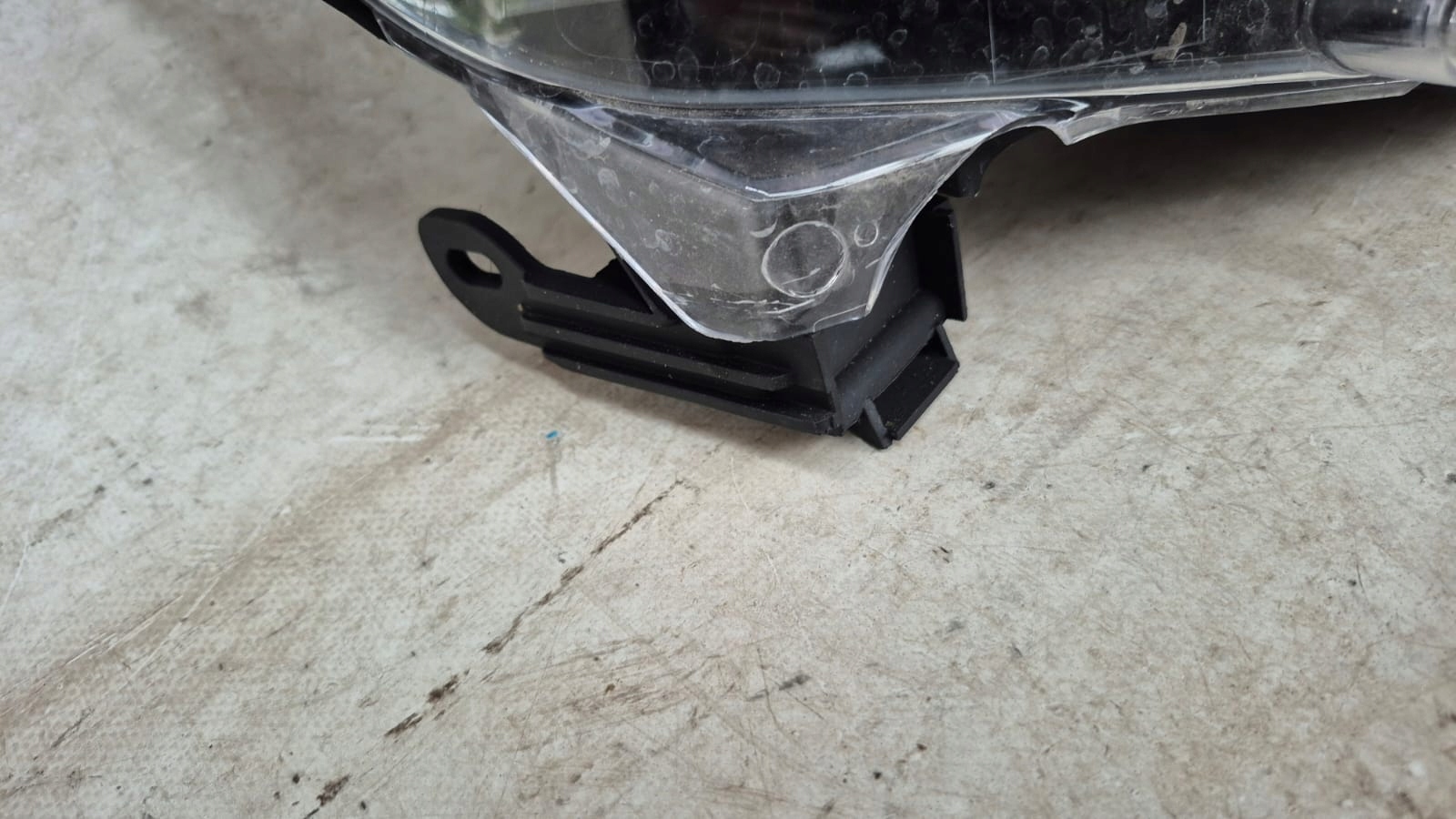 PEUGEOT 208 and 1 LIFT 15-19 light front front right