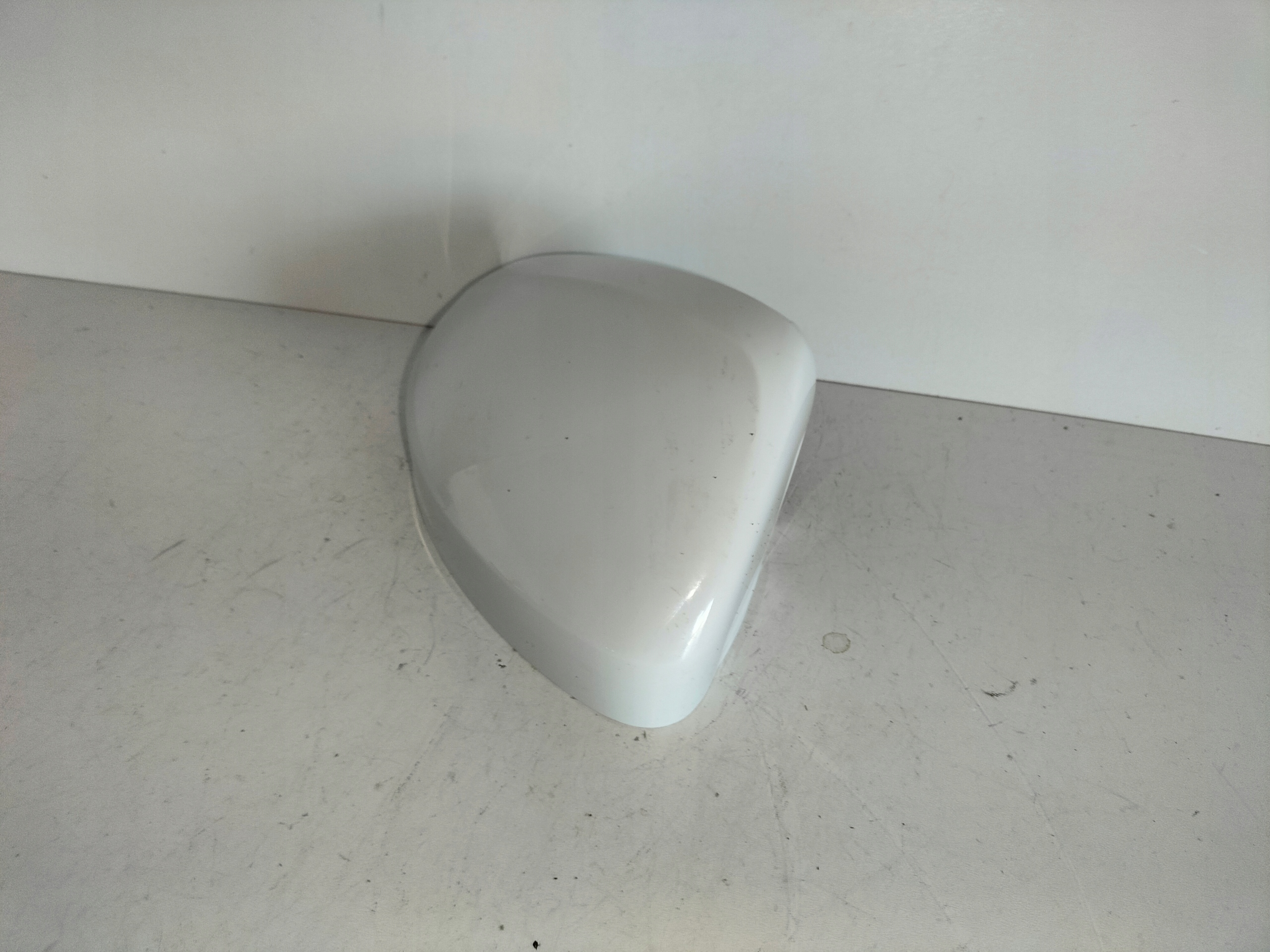 cover cap mirrors right VW TIGUAN II 16