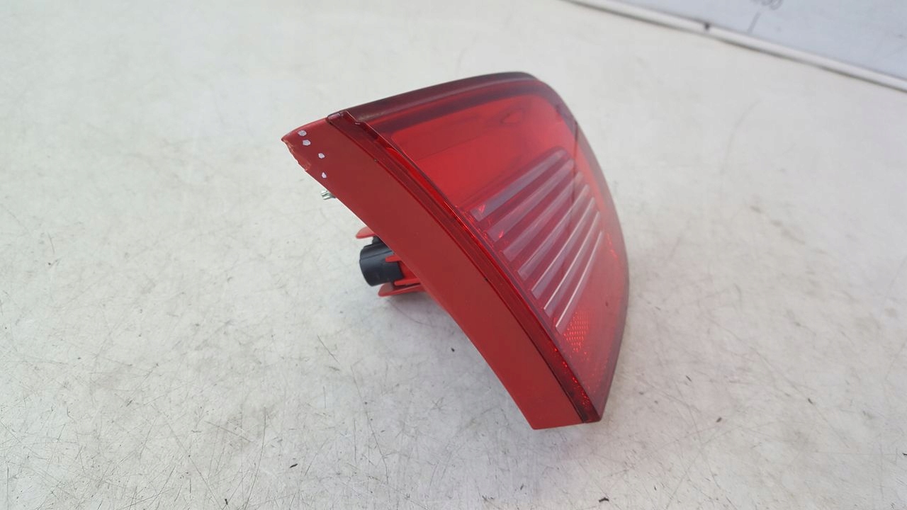 light rear part rear left to the bonnet VW Eos 2,0 FSI