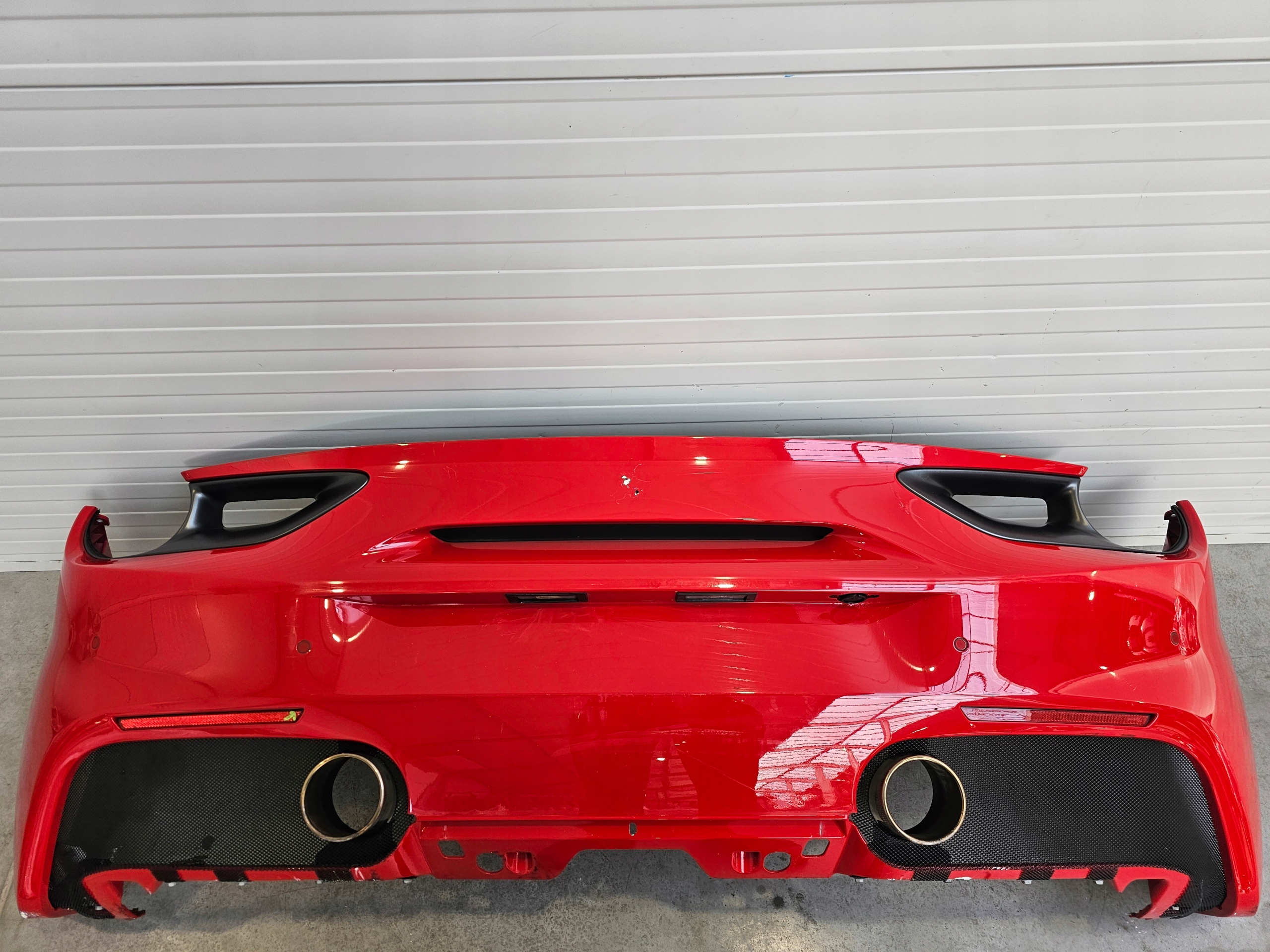 Zderzak tylny Ferrari 488 GTB