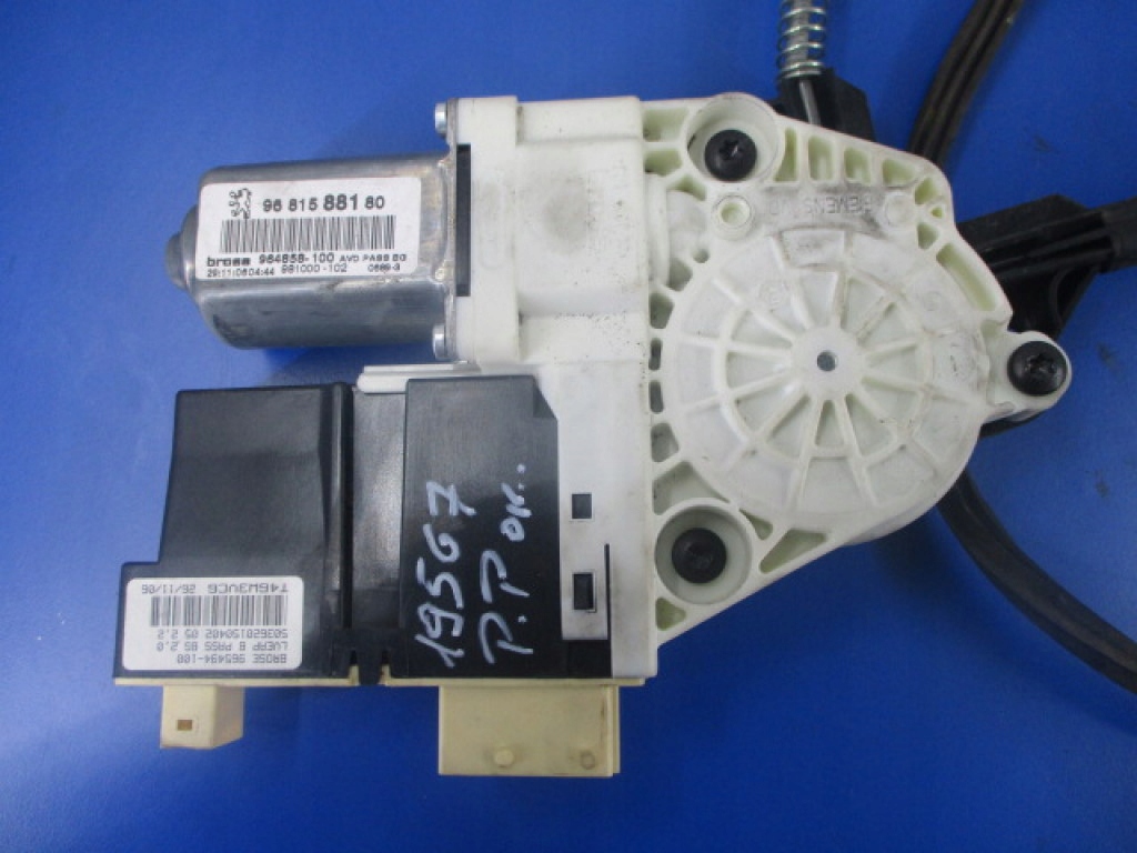 PEUGEOT 307 CC LIFT PODNOŚNIK SZYBY PRZÓD PRAWY+SILNICZEK+MODUŁ Numer katalogowy części 01