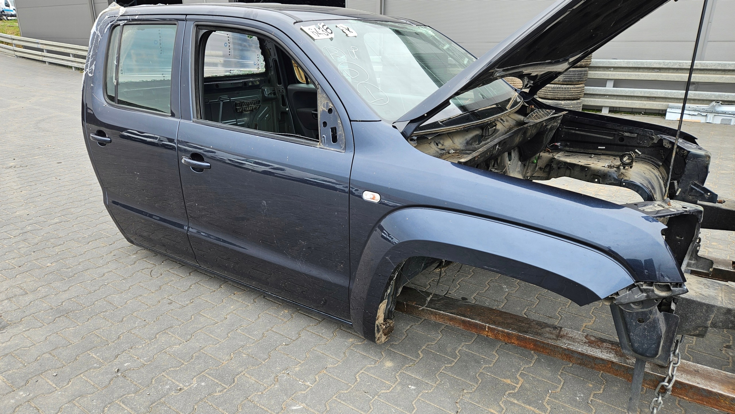 VW AMAROK door right front right front complete colour LT5U