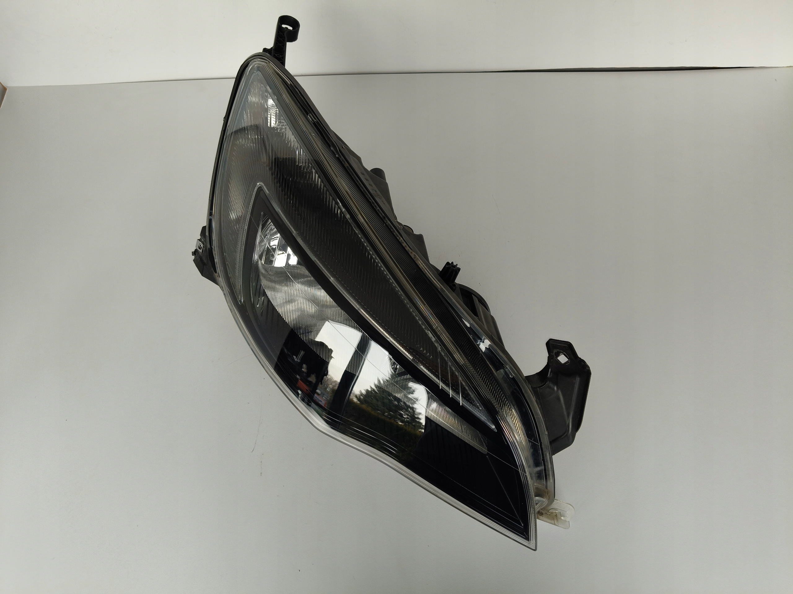 light right REFLEKTOR OPEL ASTRA IV 4 J 09- LED