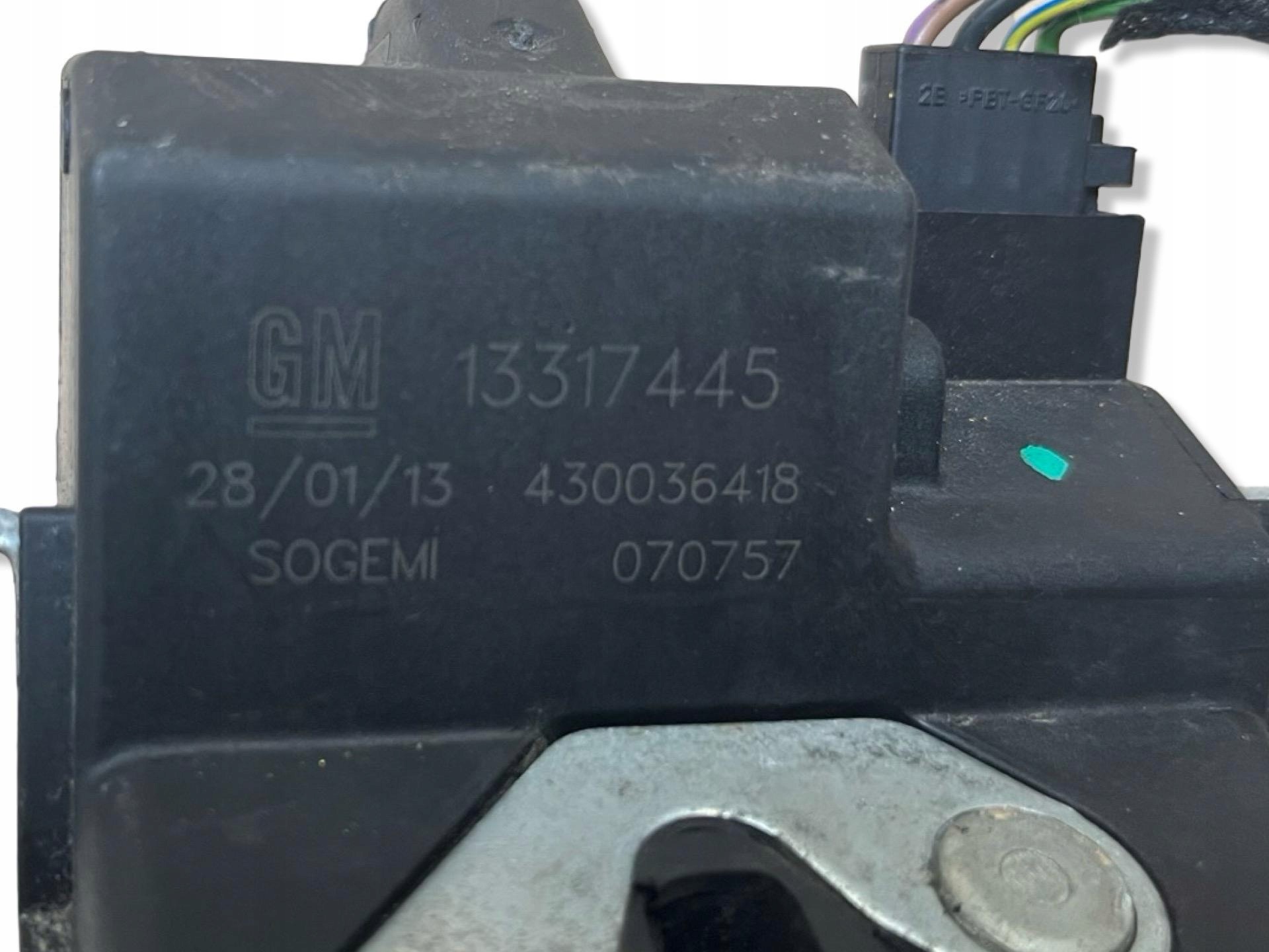 lock bonnet boot Opel Meriva B 2013 13317445