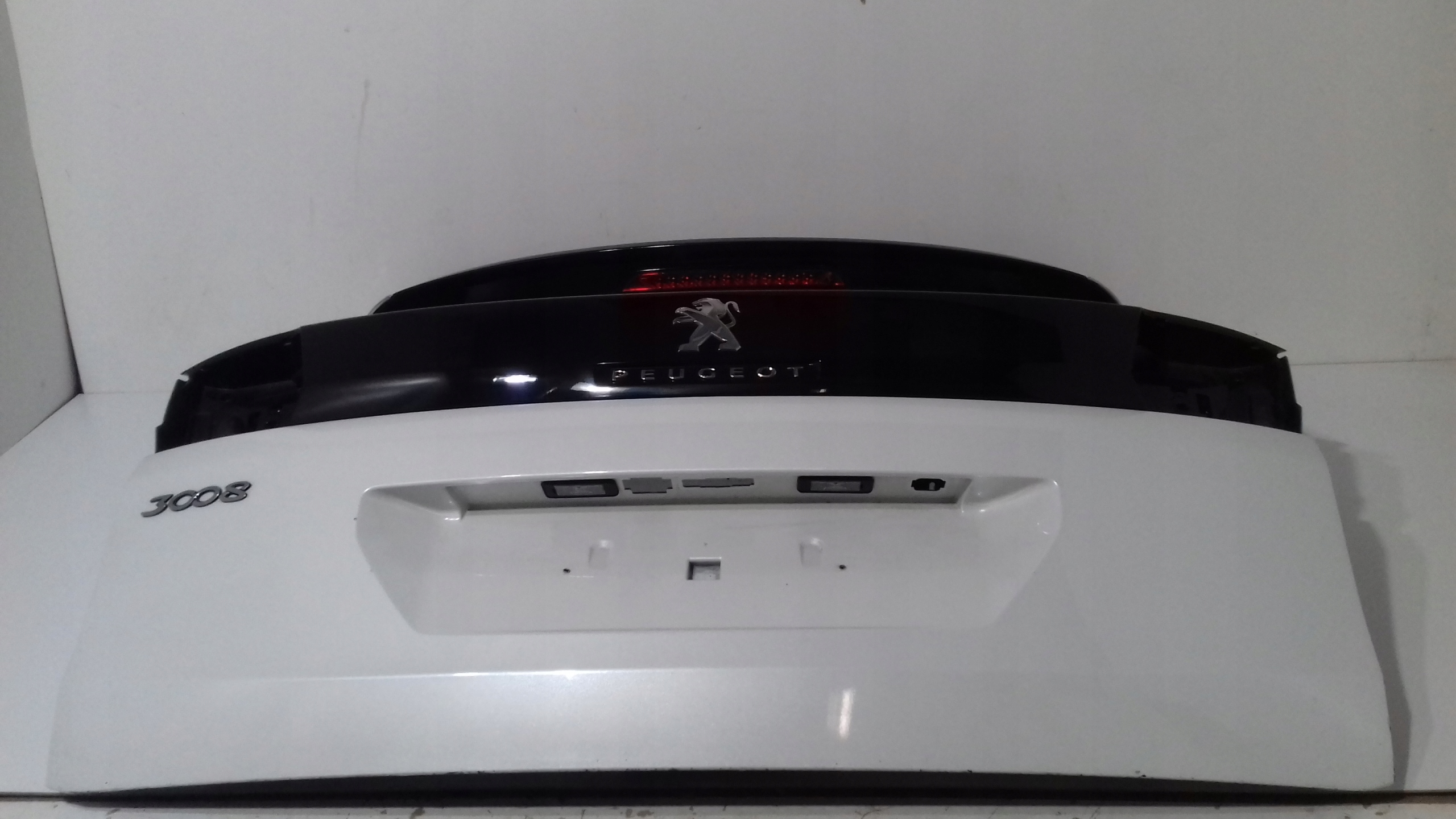 PEUGEOT 3008 II boot doors rear part BIALA